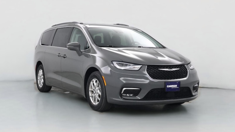 2022 Chrysler Pacifica Touring L Hero Image