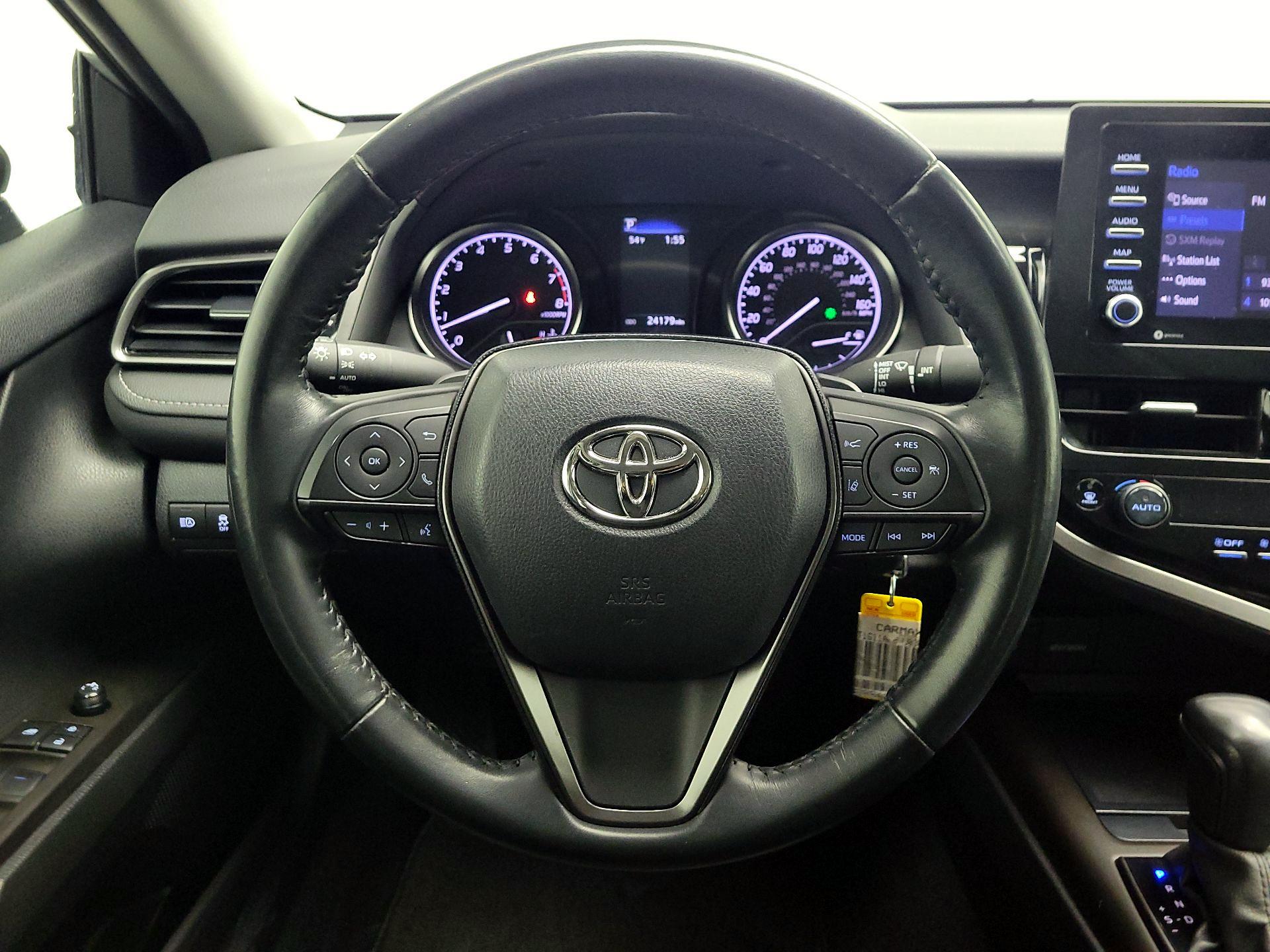 Thumbnail: 2022 Toyota Camry - 10