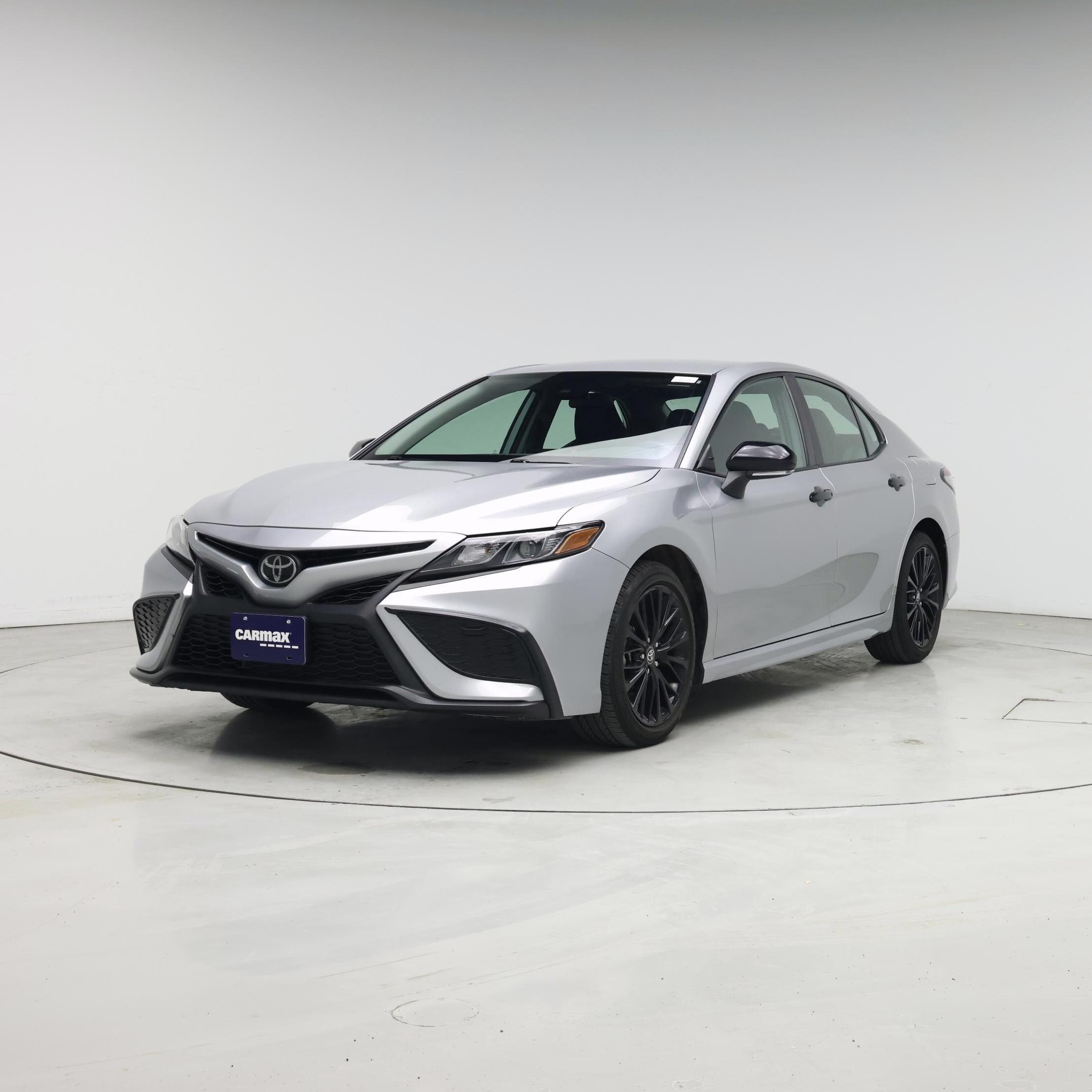 Thumbnail: 2022 Toyota Camry - 4