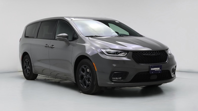 2022 Chrysler Pacifica Hybrid Touring L Hero Image