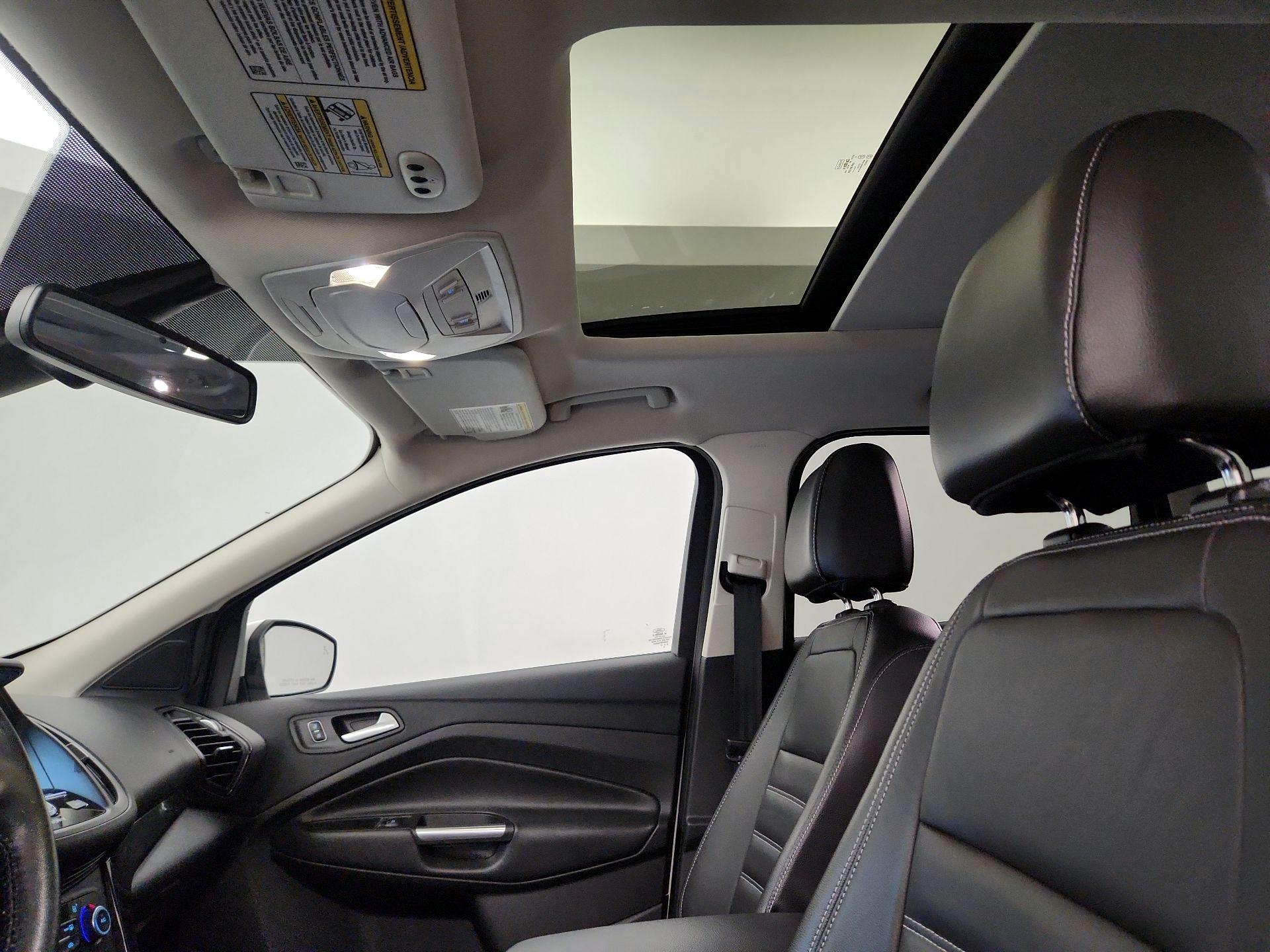 Thumbnail: 2017 Ford Escape - 20