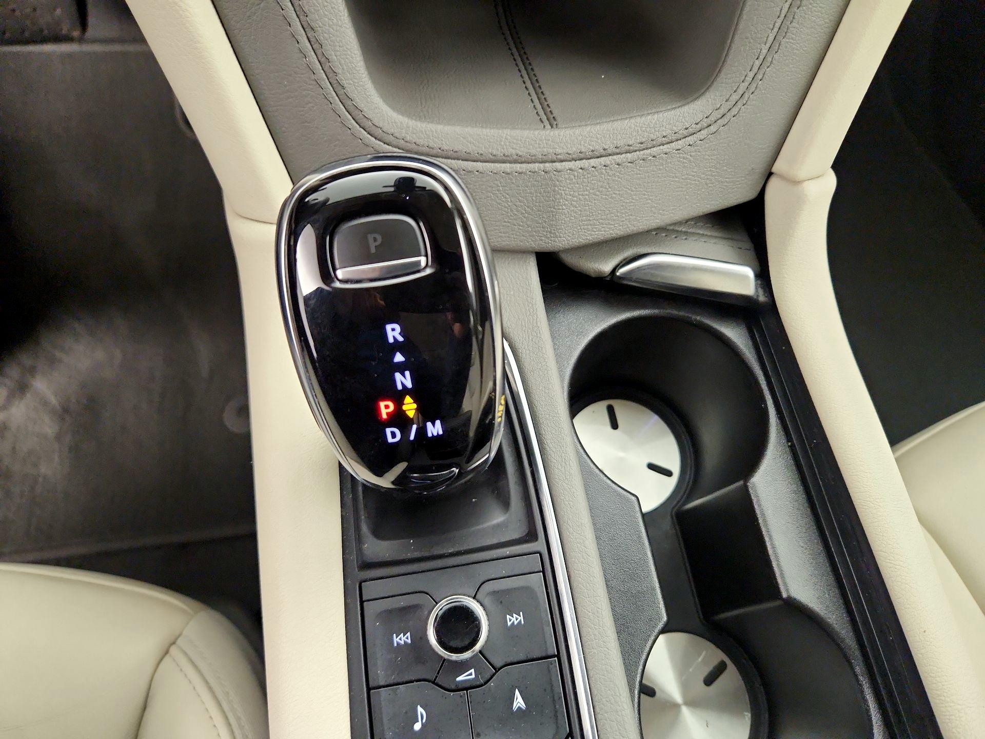 Thumbnail: 2021 Cadillac XT6 - 18