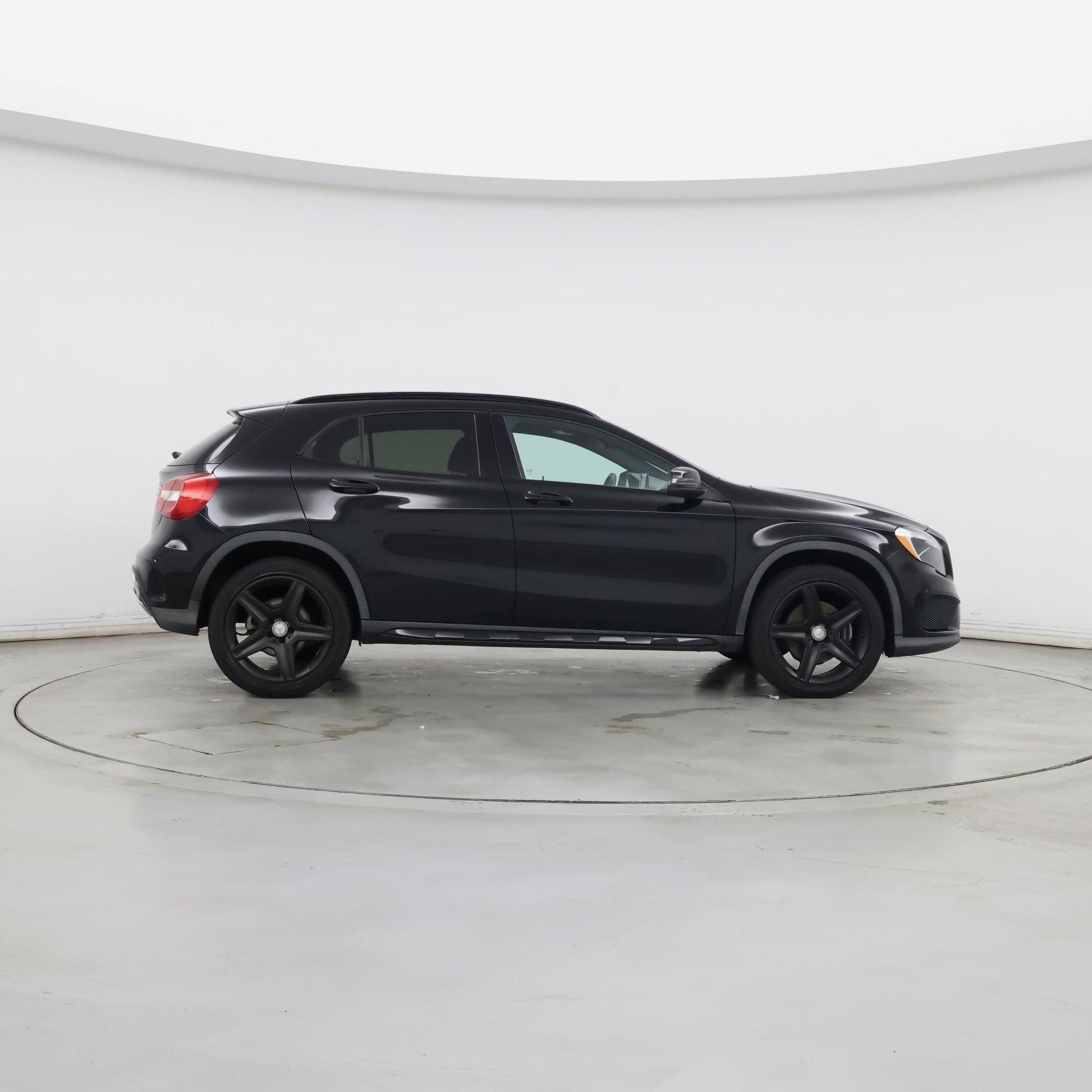 Thumbnail: 2017 Mercedes-Benz GLA - 7