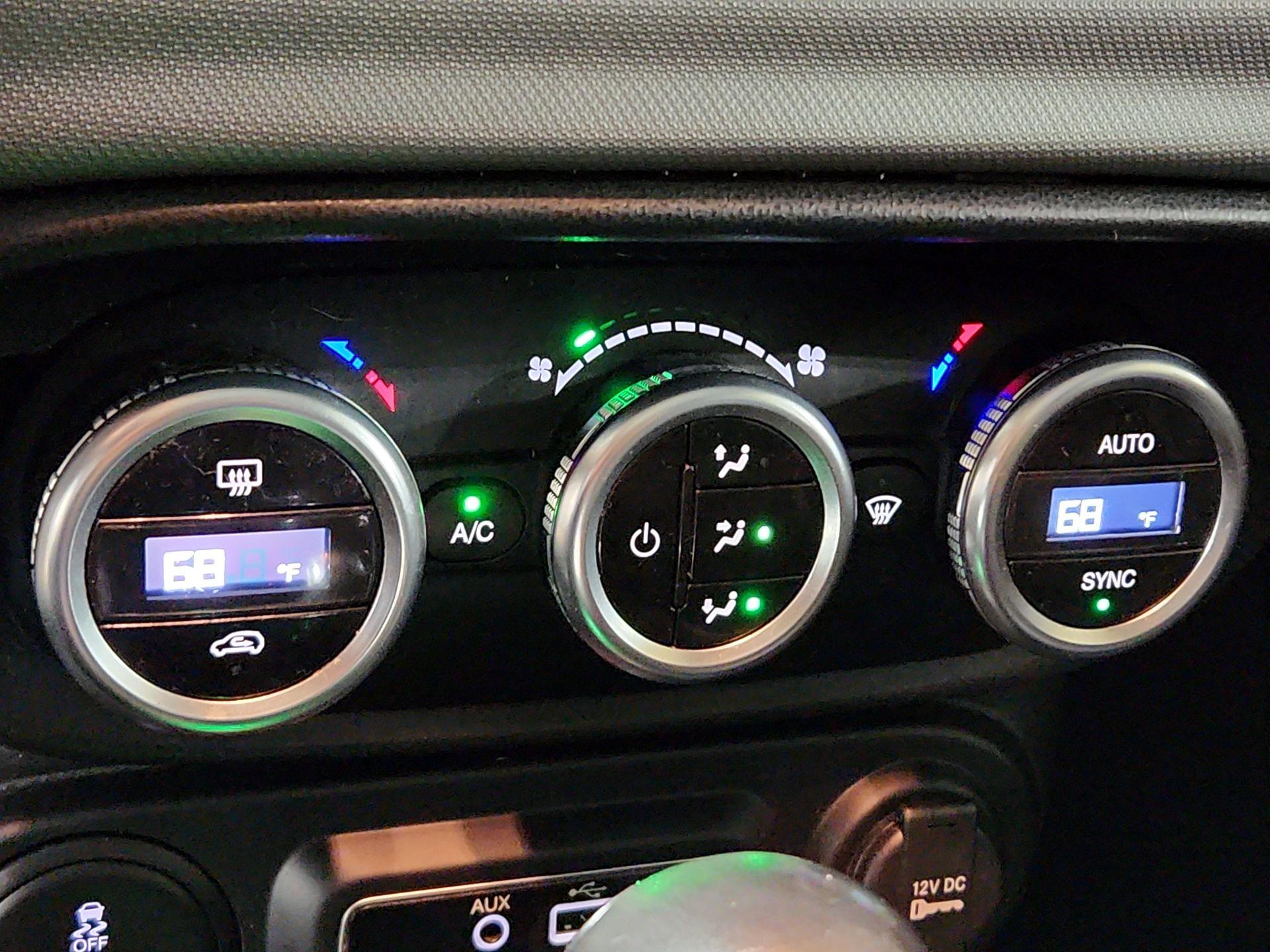 Thumbnail: 2019 Fiat 500L - 16