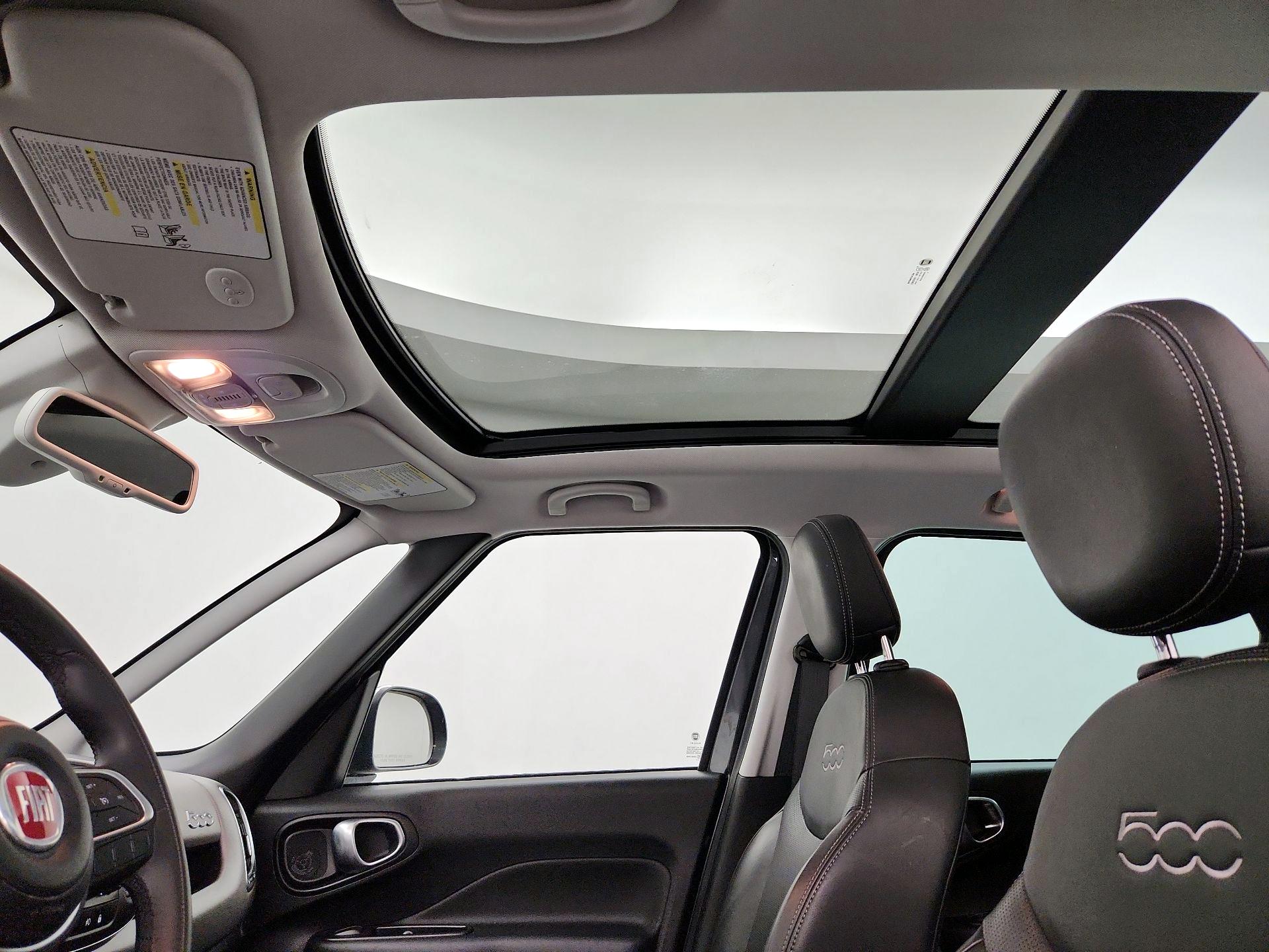 Thumbnail: 2019 Fiat 500L - 19
