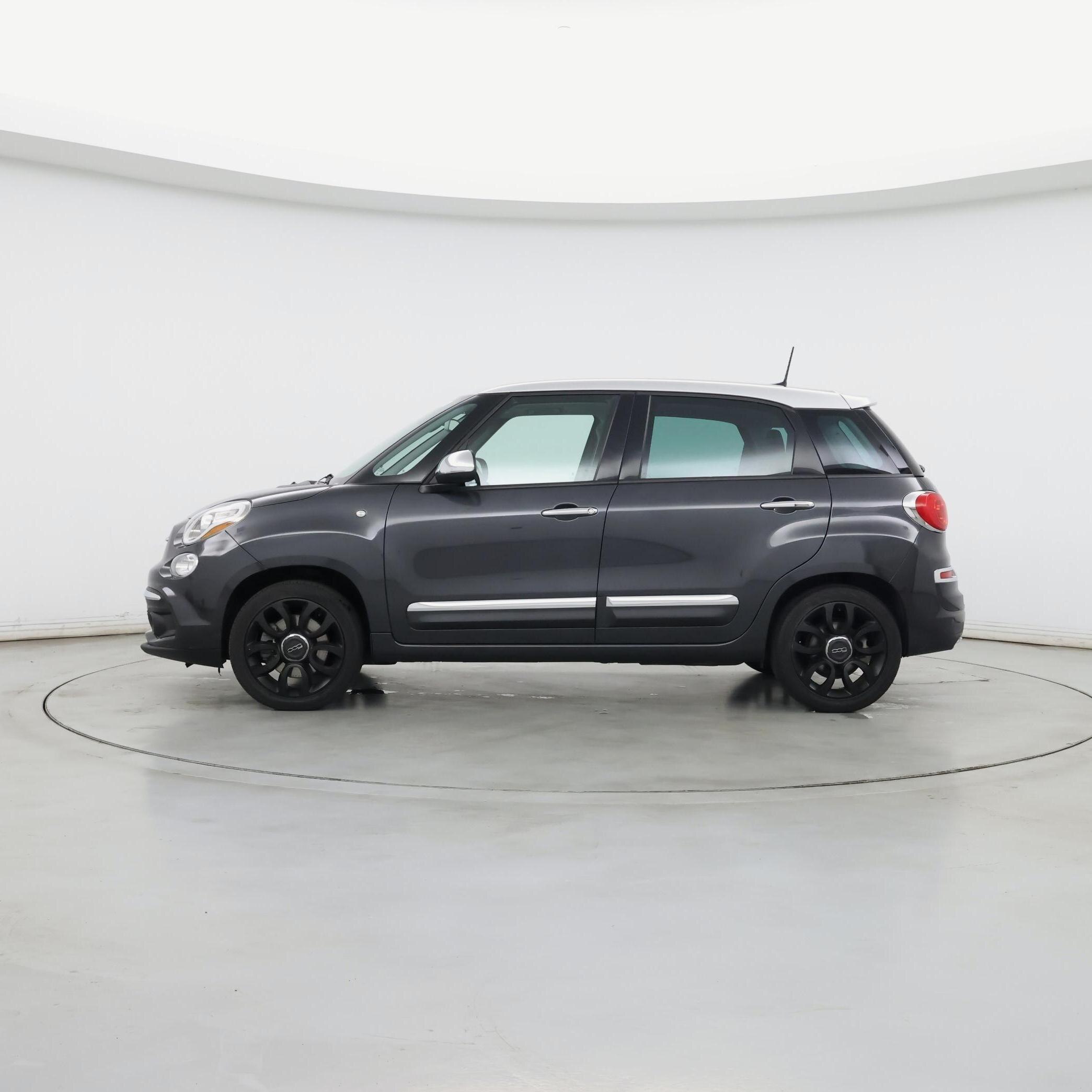 Thumbnail: 2019 Fiat 500L - 3