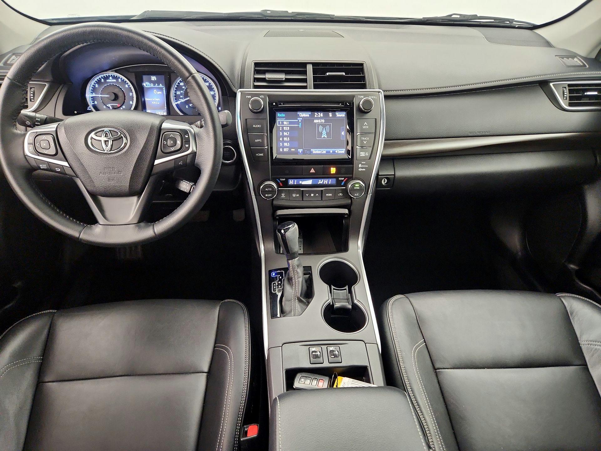Thumbnail: 2015 Toyota Camry - 9