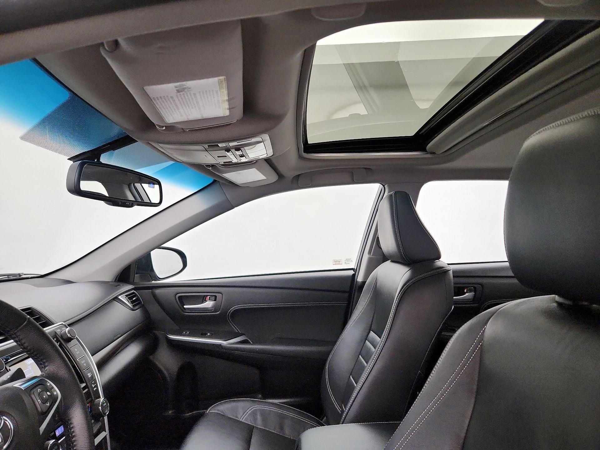Thumbnail: 2015 Toyota Camry - 19