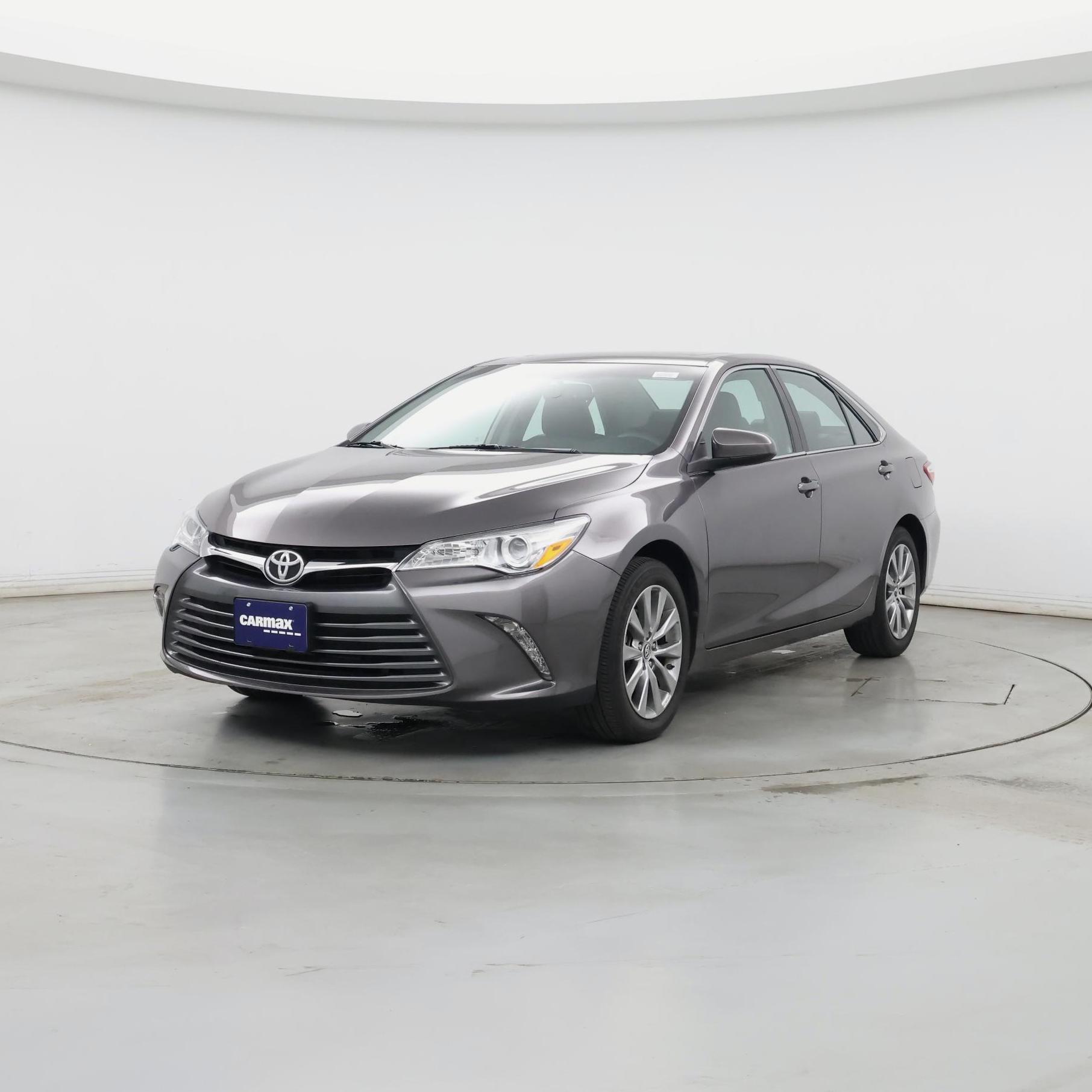 Thumbnail: 2015 Toyota Camry - 4