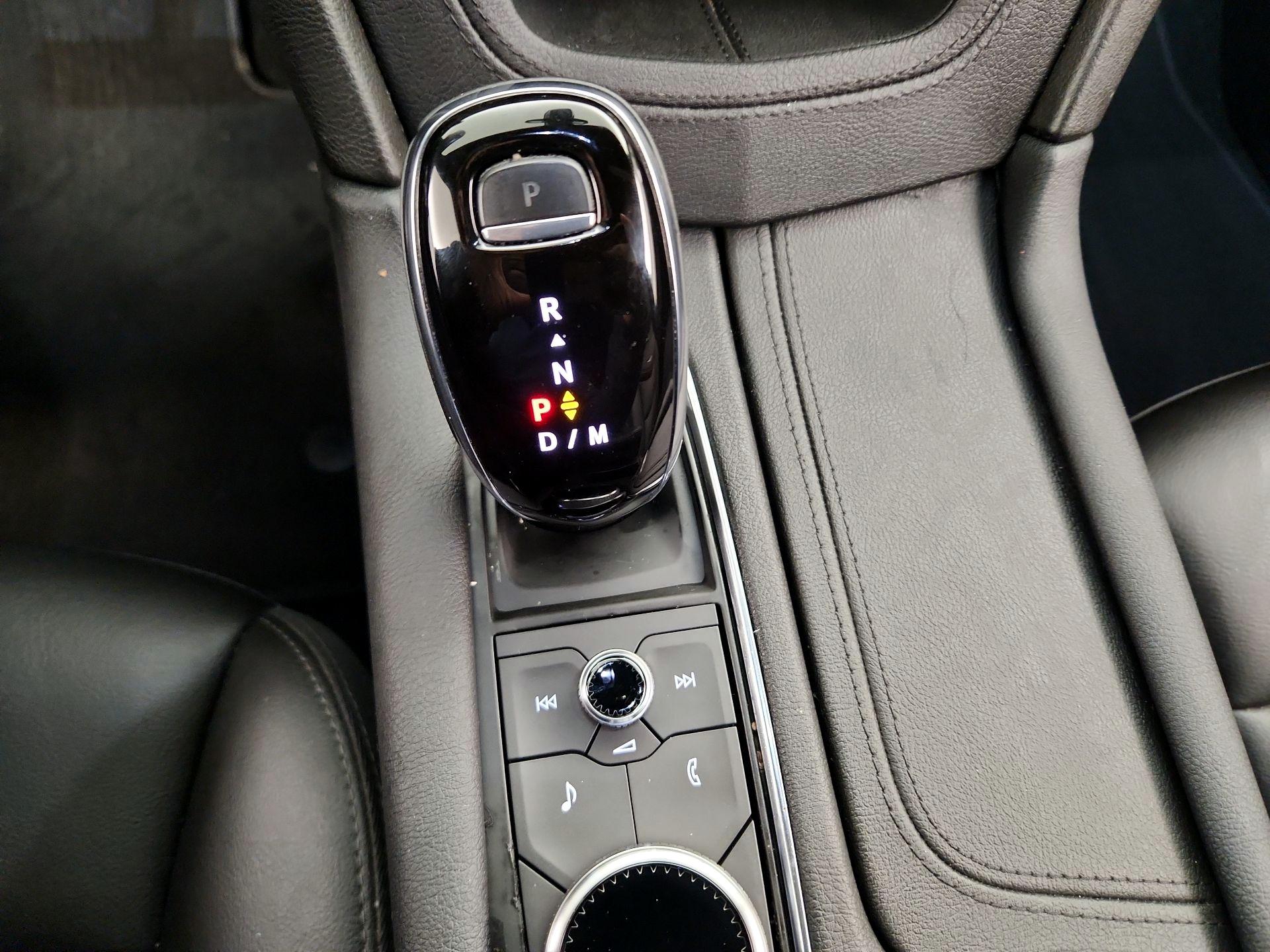 Thumbnail: 2021 Cadillac XT5 - 17
