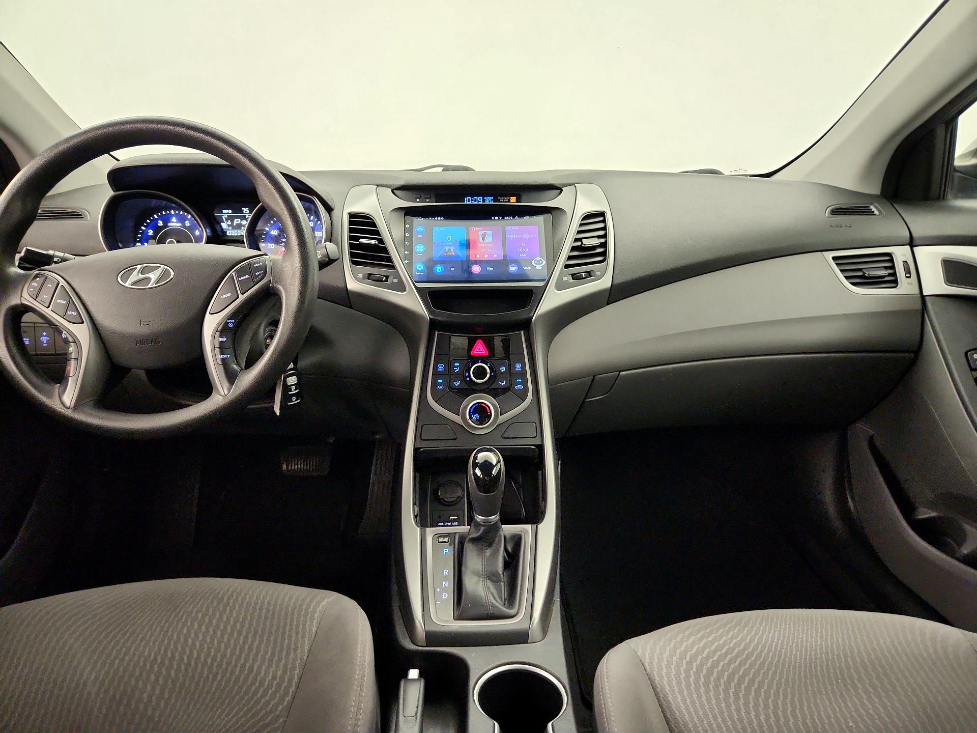Thumbnail: 2015 Hyundai Elantra - 9