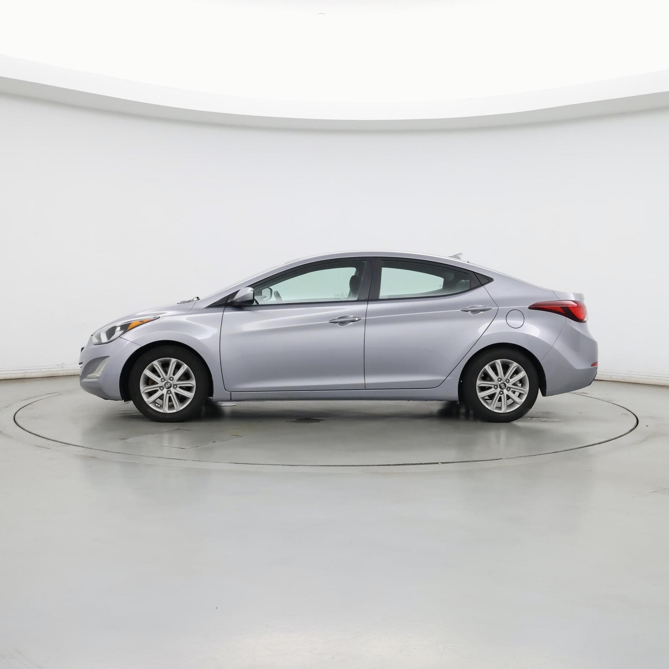 Thumbnail: 2015 Hyundai Elantra - 3
