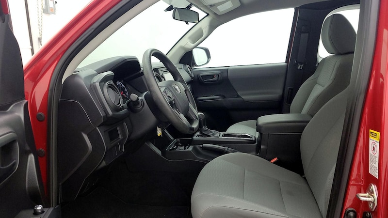 2017 Toyota Tacoma SR 11