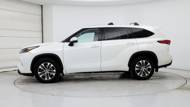 2021 Toyota Highlander XLE 3