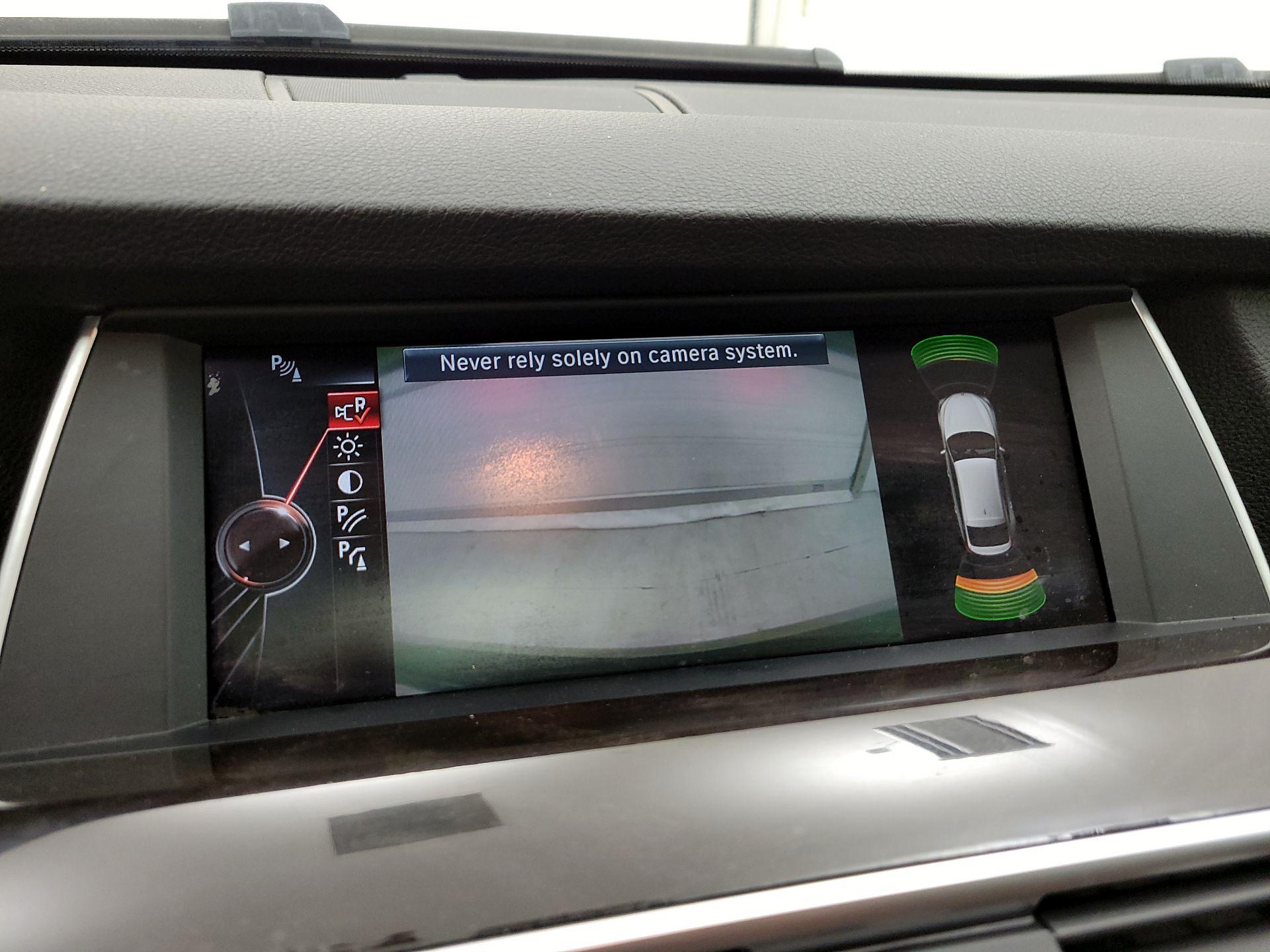 Thumbnail: 2015 BMW 5 Series - 13