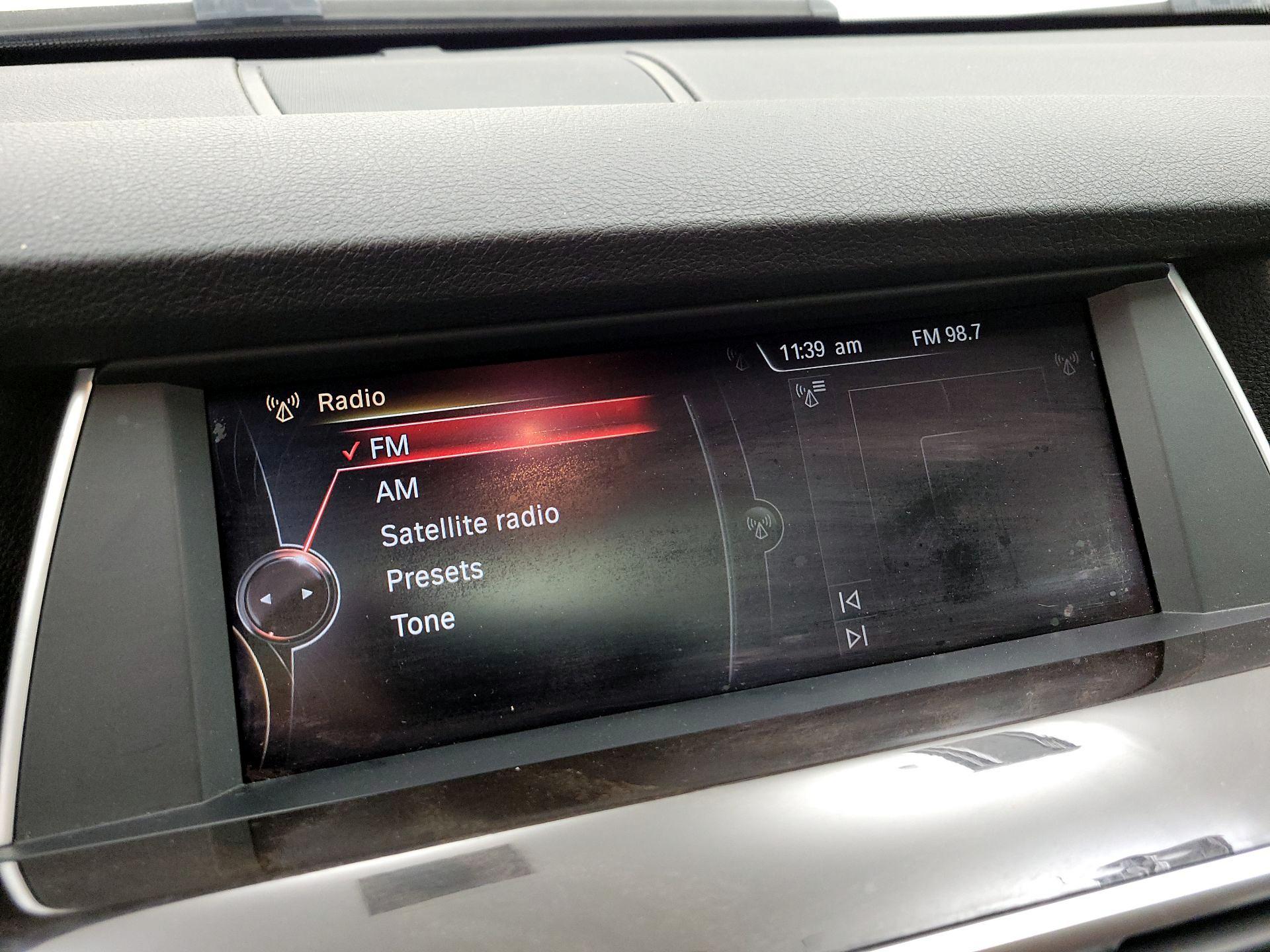 Thumbnail: 2015 BMW 5 Series - 14