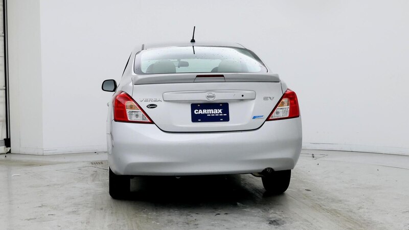 2014 Nissan Versa SV 6