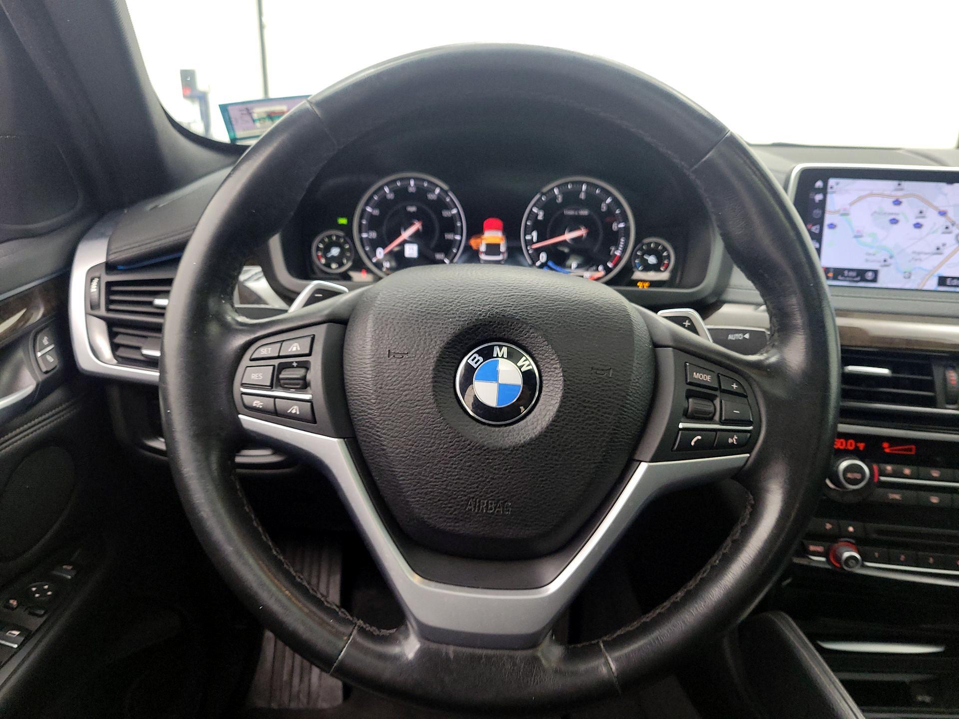 Thumbnail: 2019 BMW X6 - 10