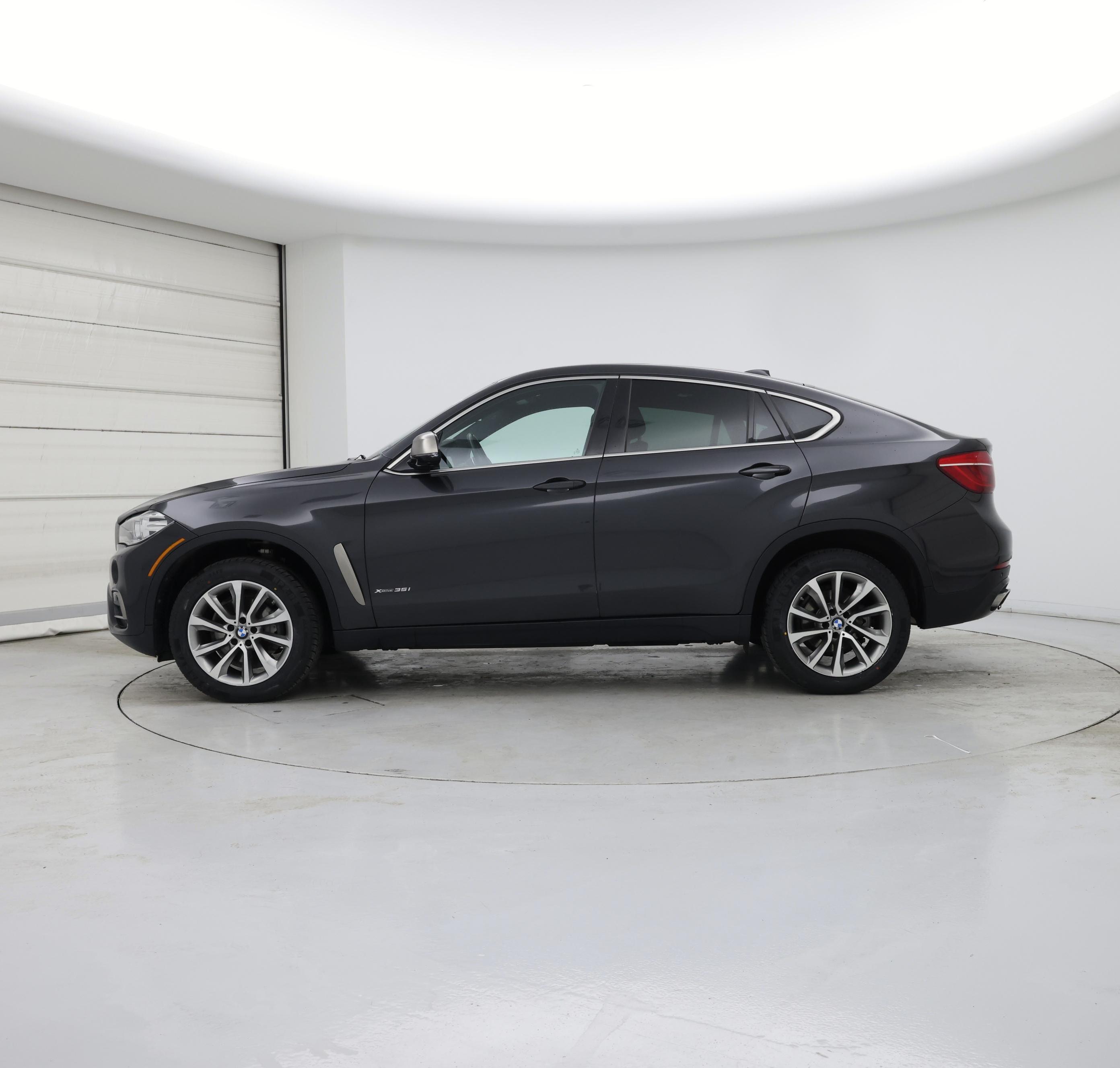 Thumbnail: 2019 BMW X6 - 3