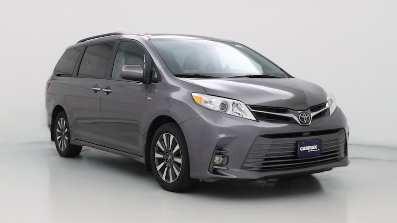 2018 Toyota Sienna XLE Hero Image
