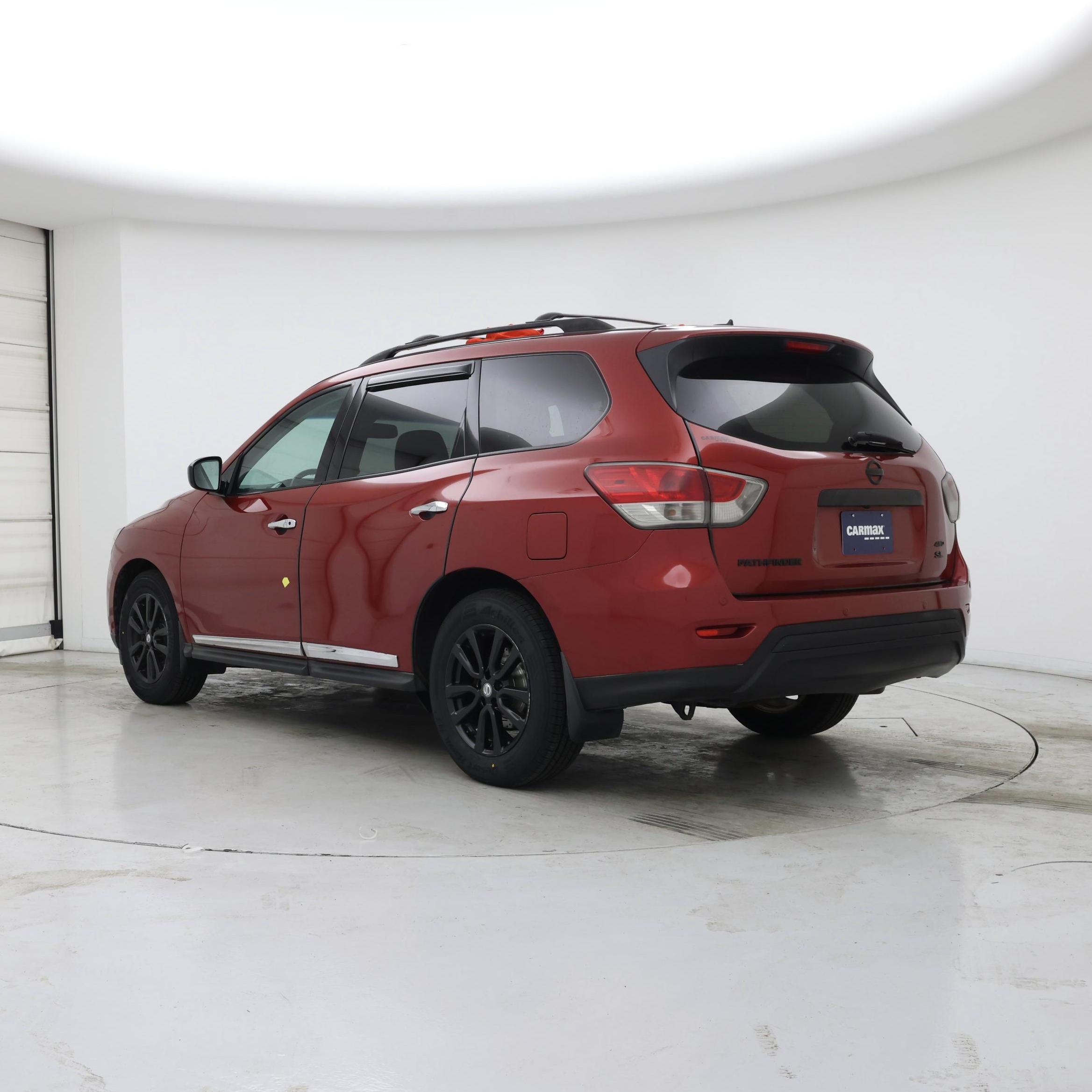Thumbnail: 2014 Nissan Pathfinder - 2