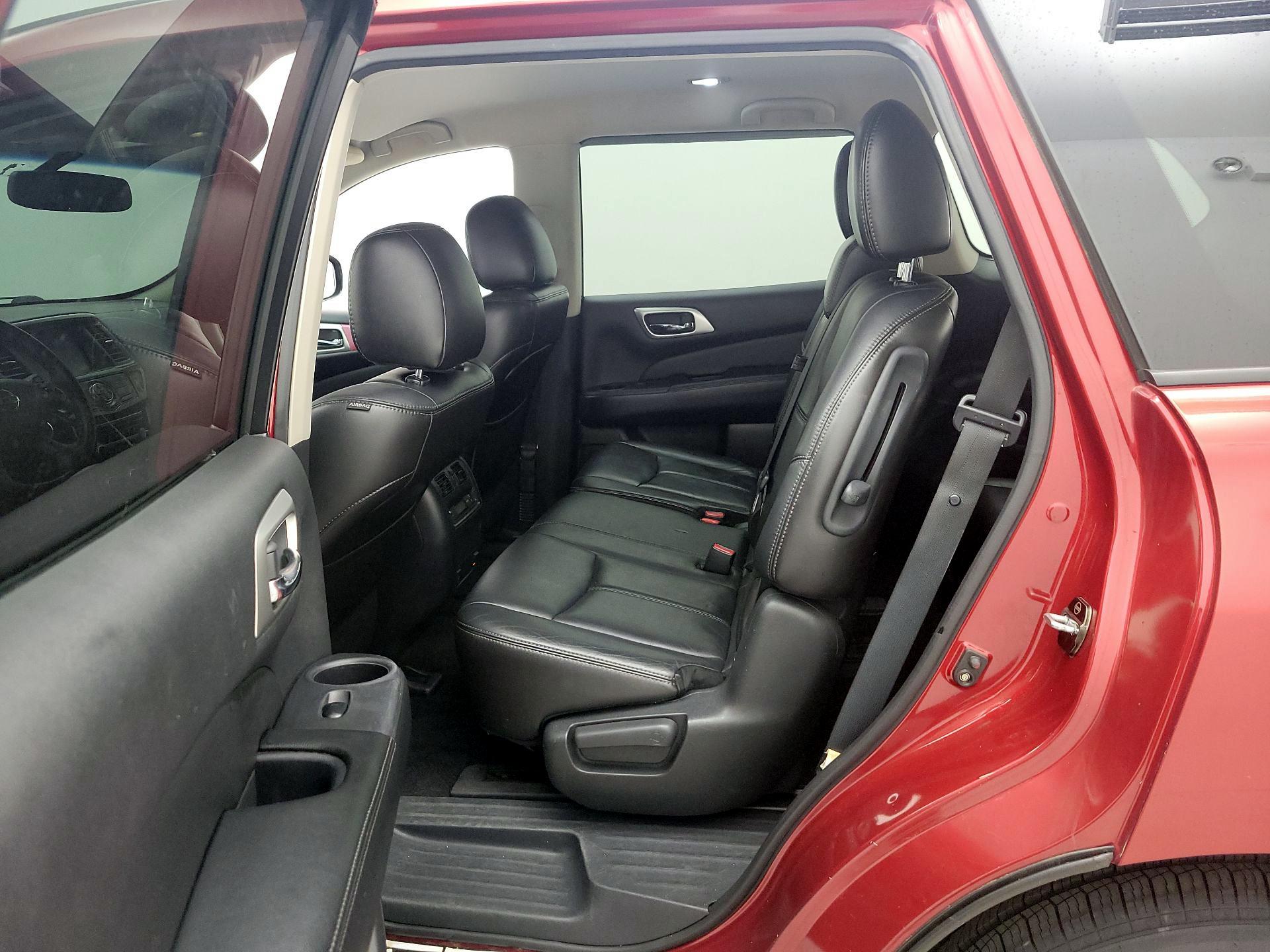Thumbnail: 2014 Nissan Pathfinder - 20