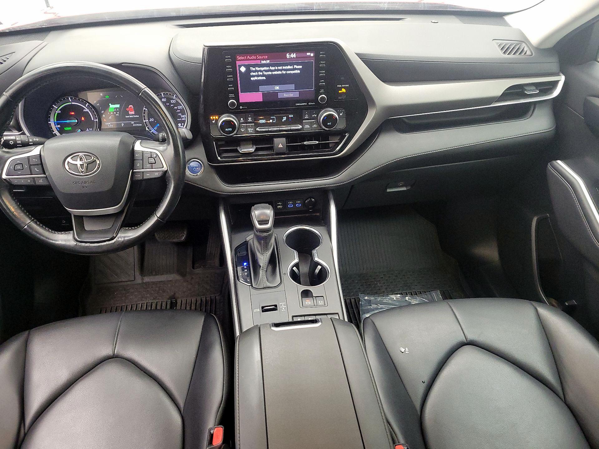 Thumbnail: 2022 Toyota Highlander - 9