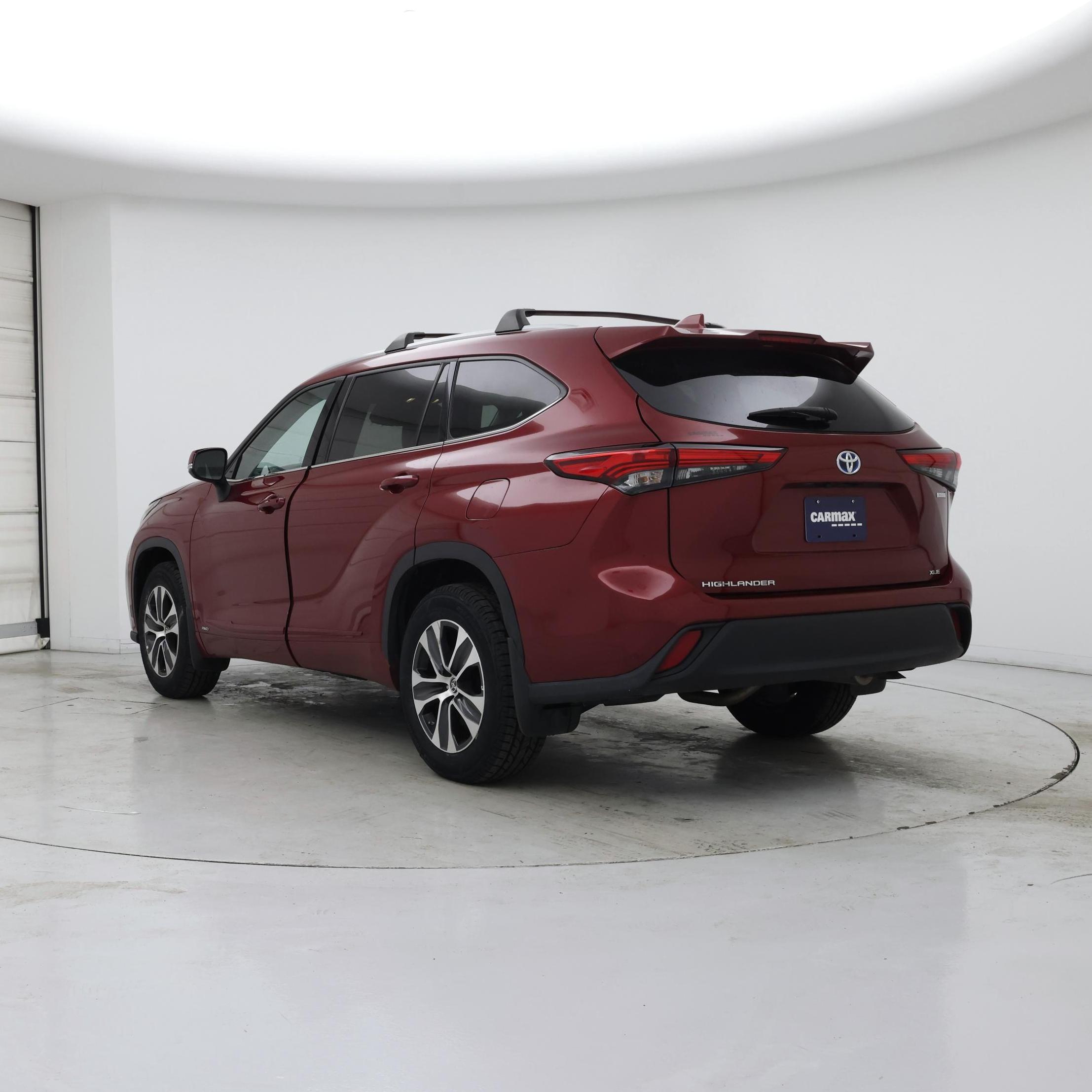Thumbnail: 2022 Toyota Highlander - 2