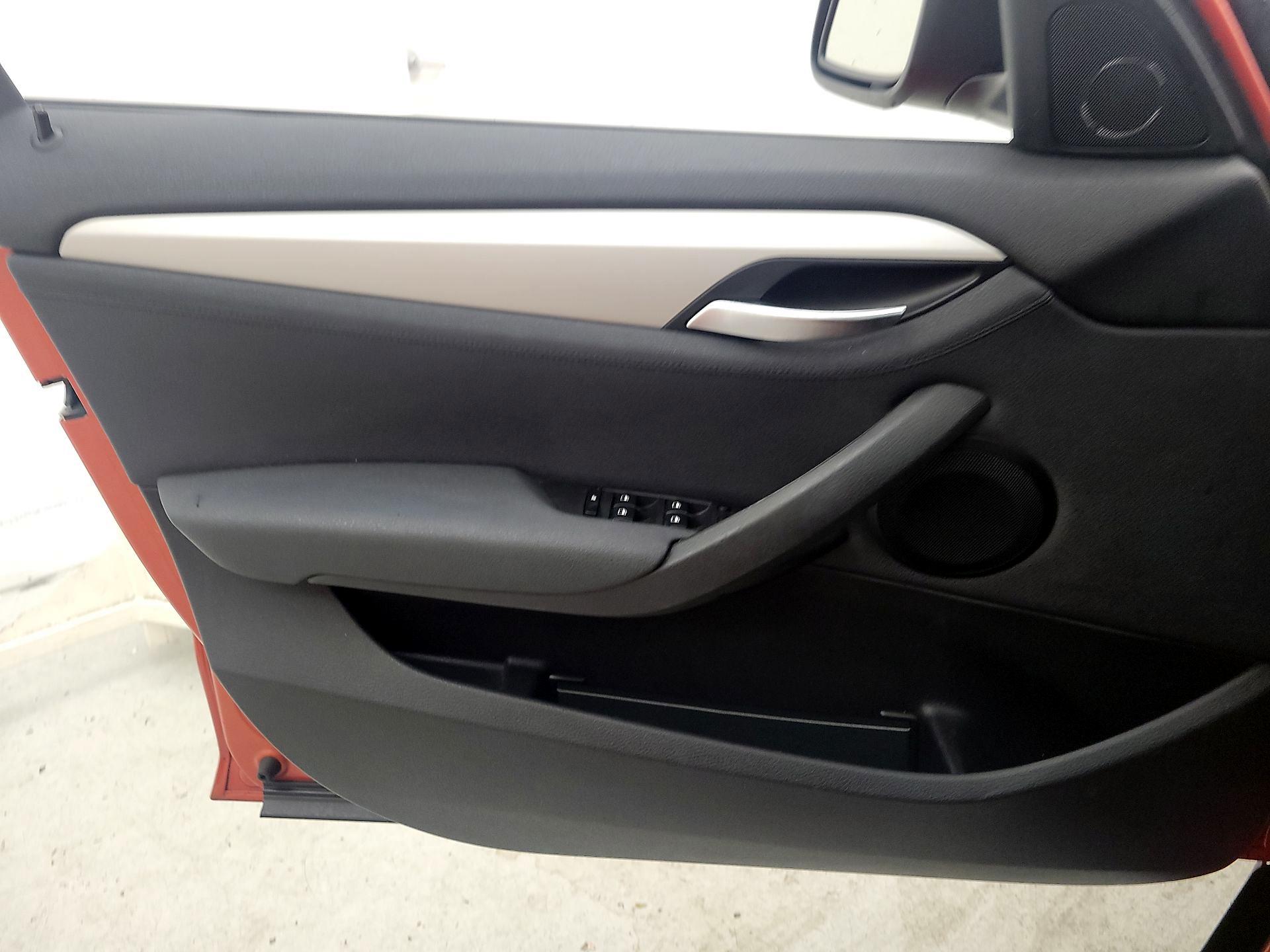 Thumbnail: 2015 BMW X1 - 12