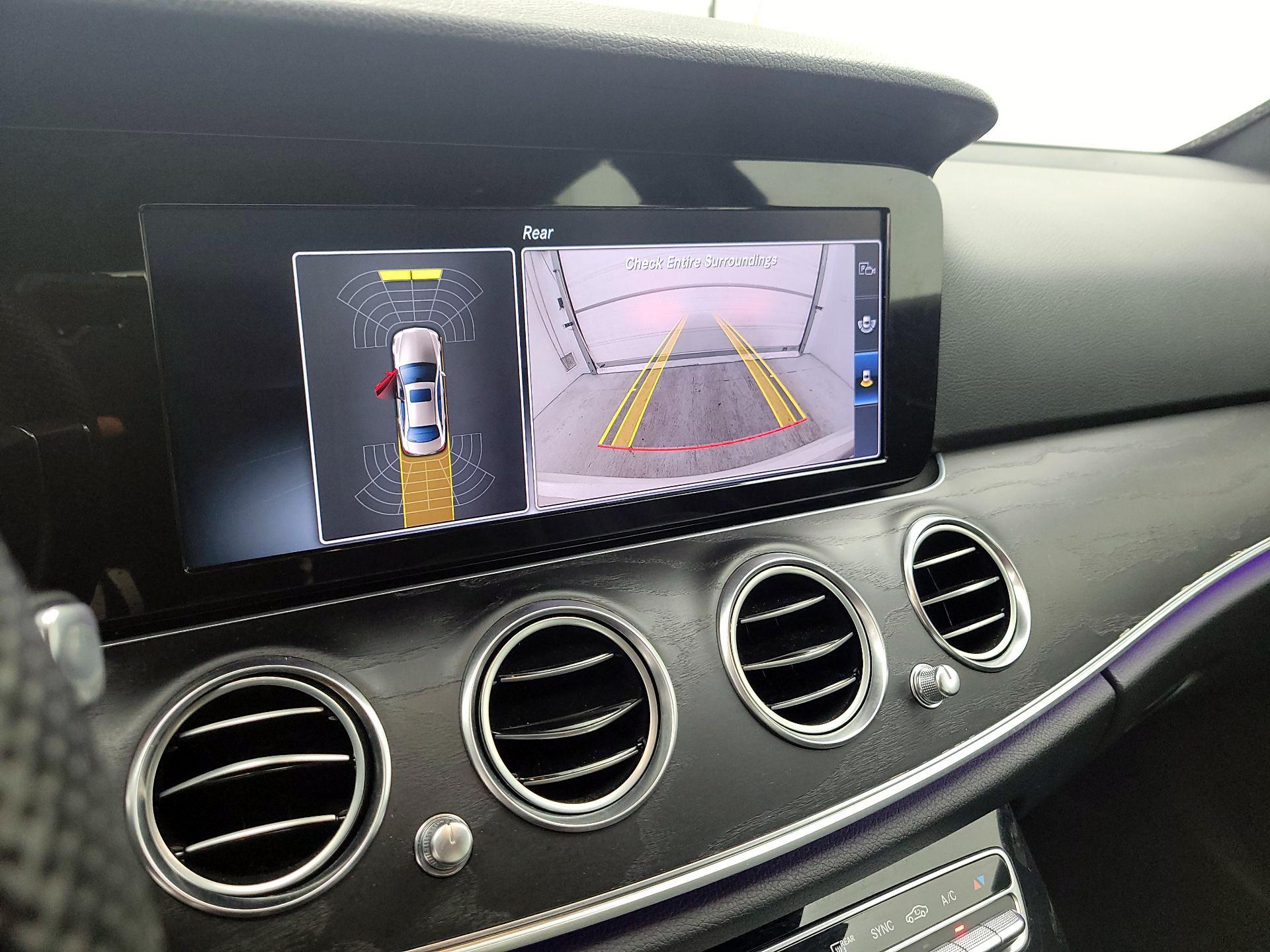 Thumbnail: 2017 Mercedes-Benz E-Class - 14