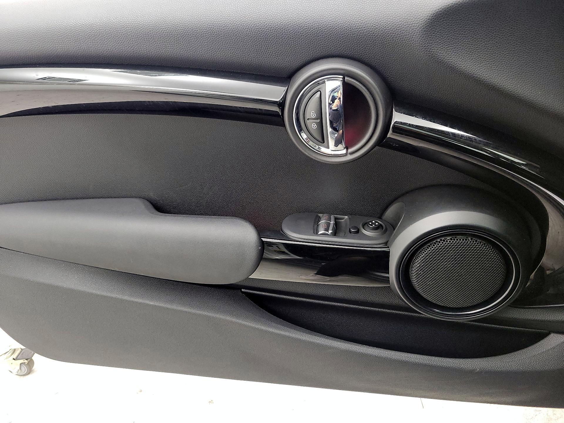 Thumbnail: 2020 MINI Cooper Hardtop - 12