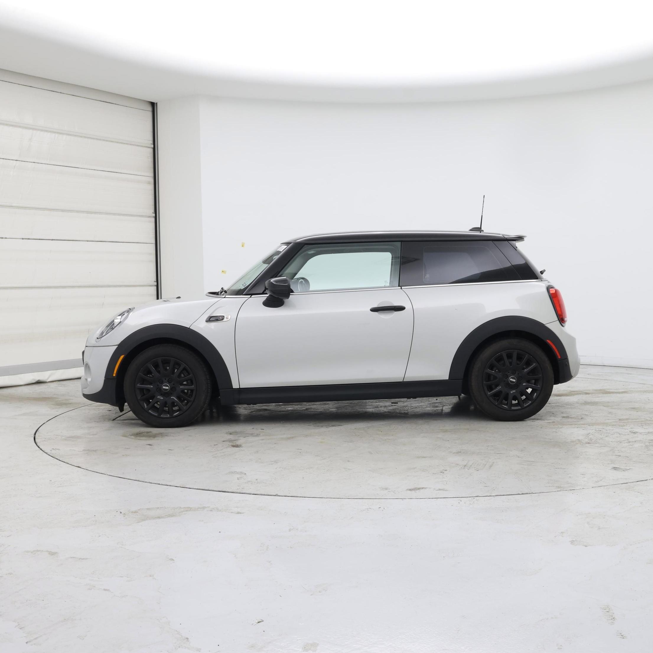Thumbnail: 2020 MINI Cooper Hardtop - 3