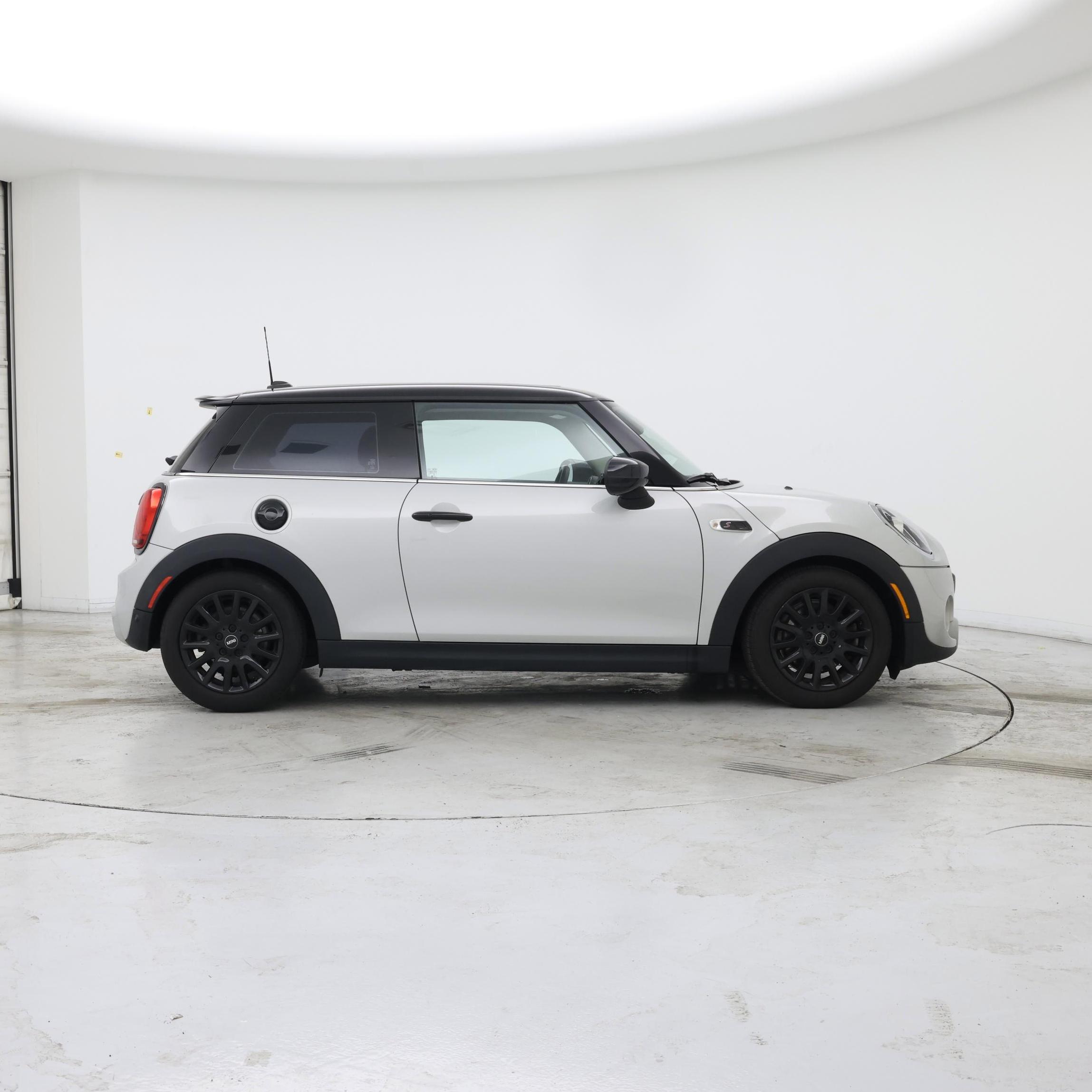Thumbnail: 2020 MINI Cooper Hardtop - 7