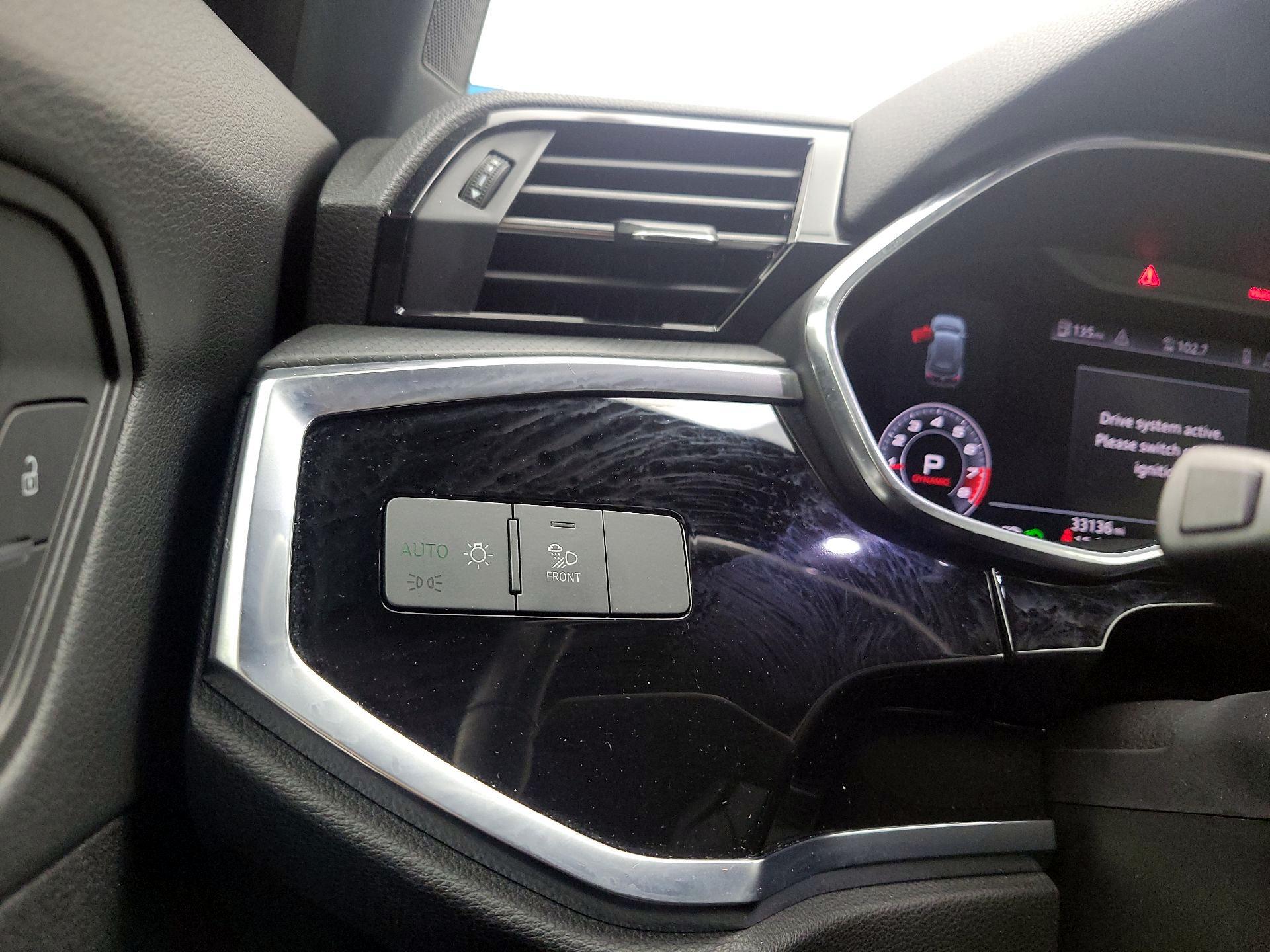 Thumbnail: 2020 Audi Q3 - 13