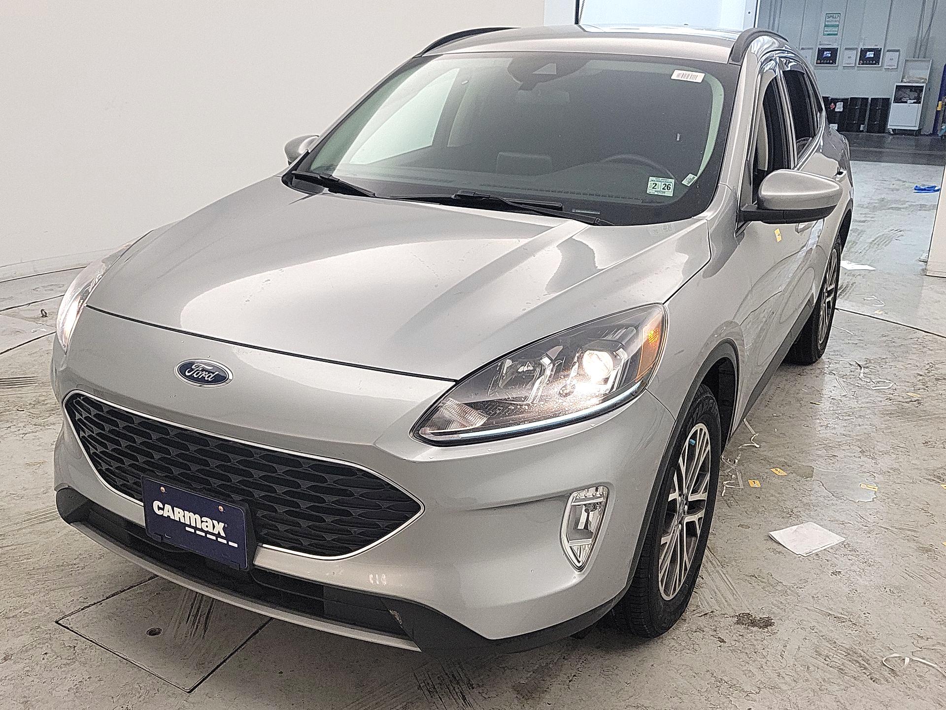 Thumbnail: 2021 Ford Escape - 3