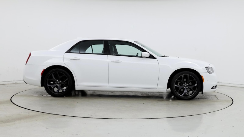 2022 Chrysler 300 S 7