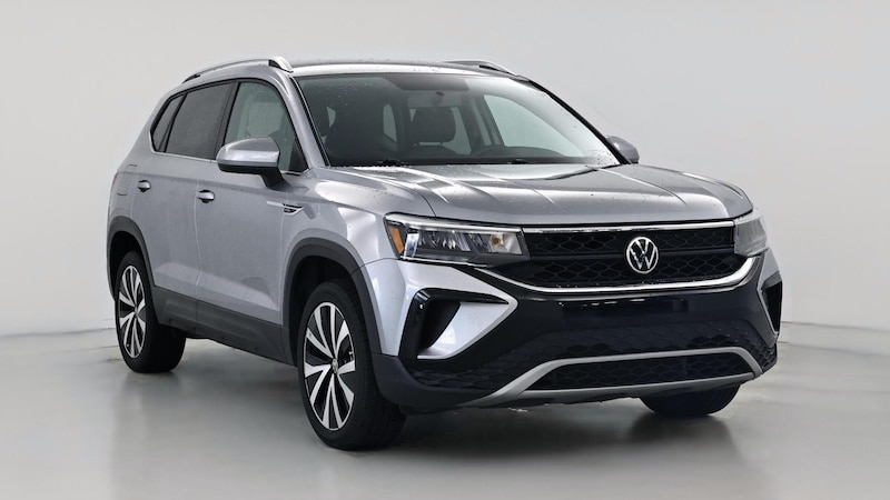 2022 Volkswagen Taos SE Hero Image