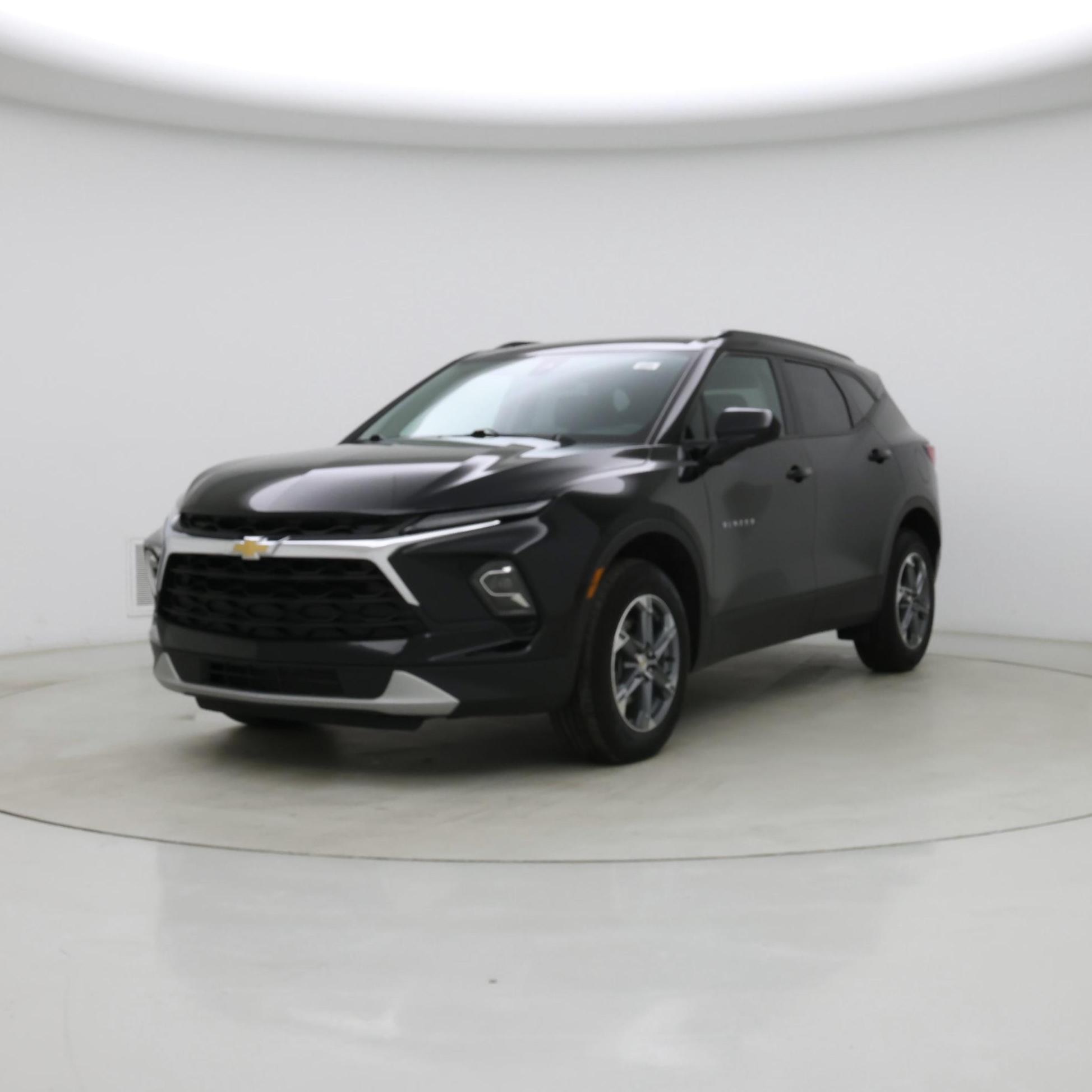 Thumbnail: 2023 Chevrolet Blazer - 4