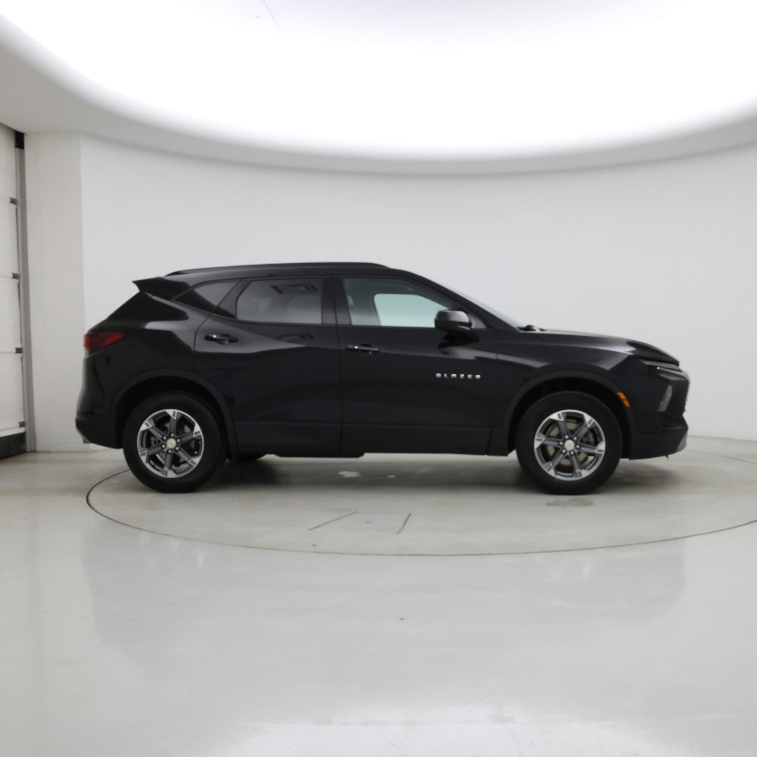 Thumbnail: 2023 Chevrolet Blazer - 7