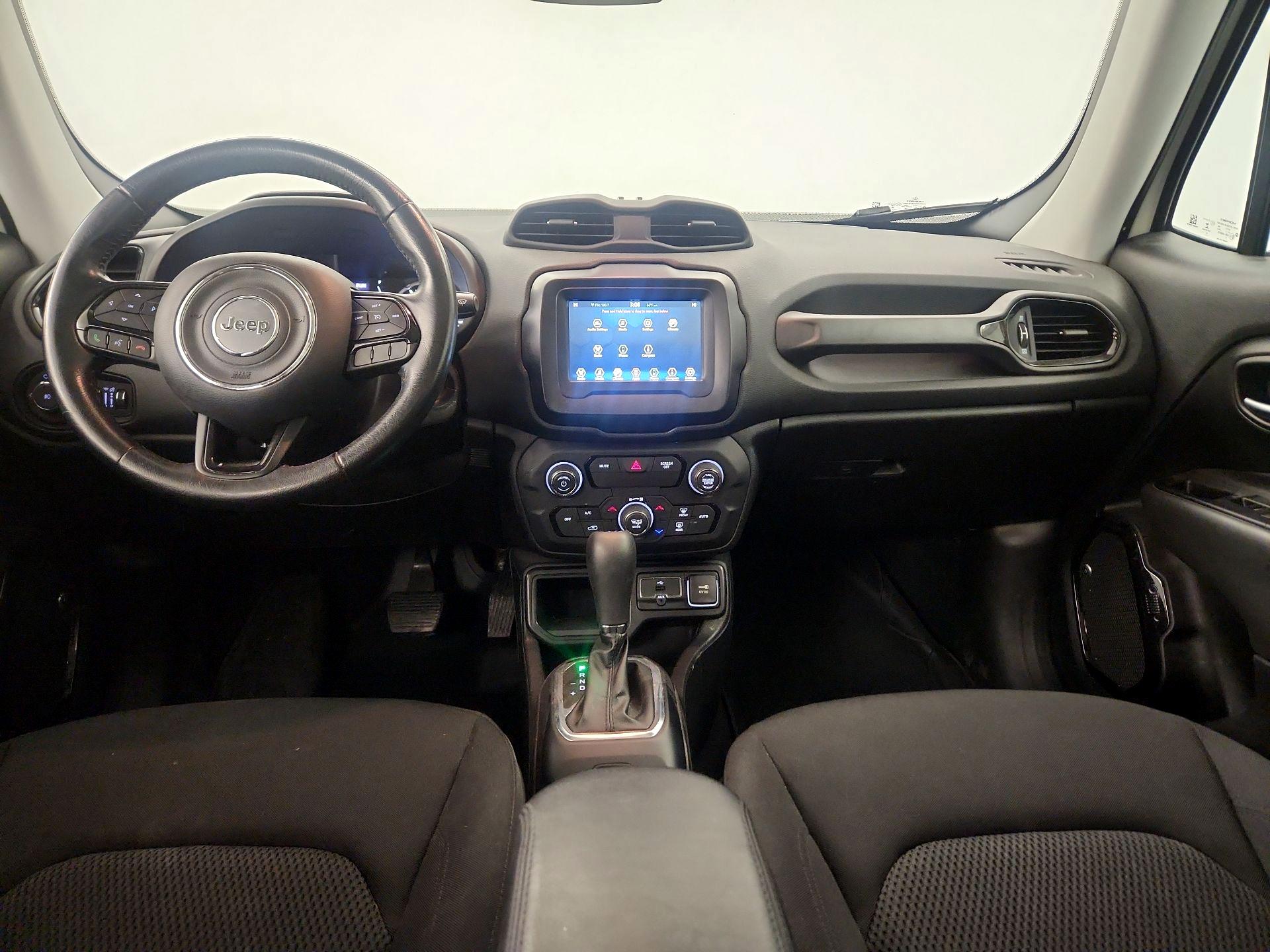 Thumbnail: 2018 Jeep Renegade - 9
