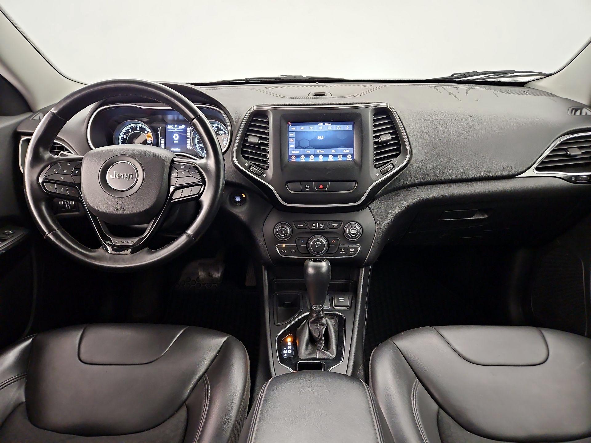 Thumbnail: 2019 Jeep Cherokee - 9