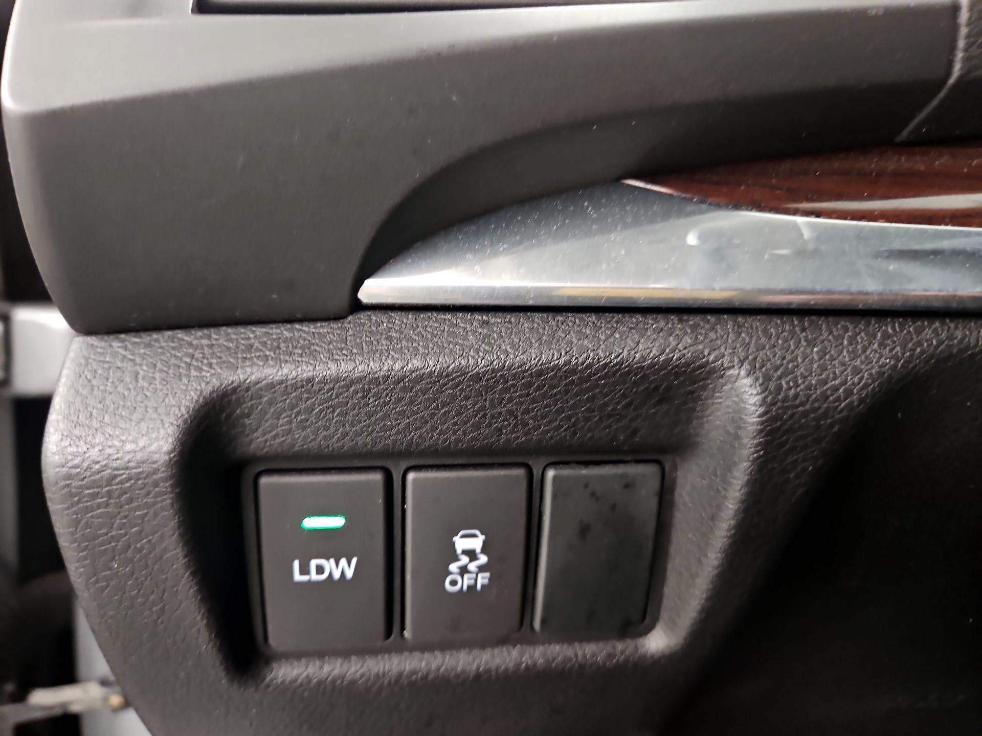 Thumbnail: 2015 Acura MDX - 13