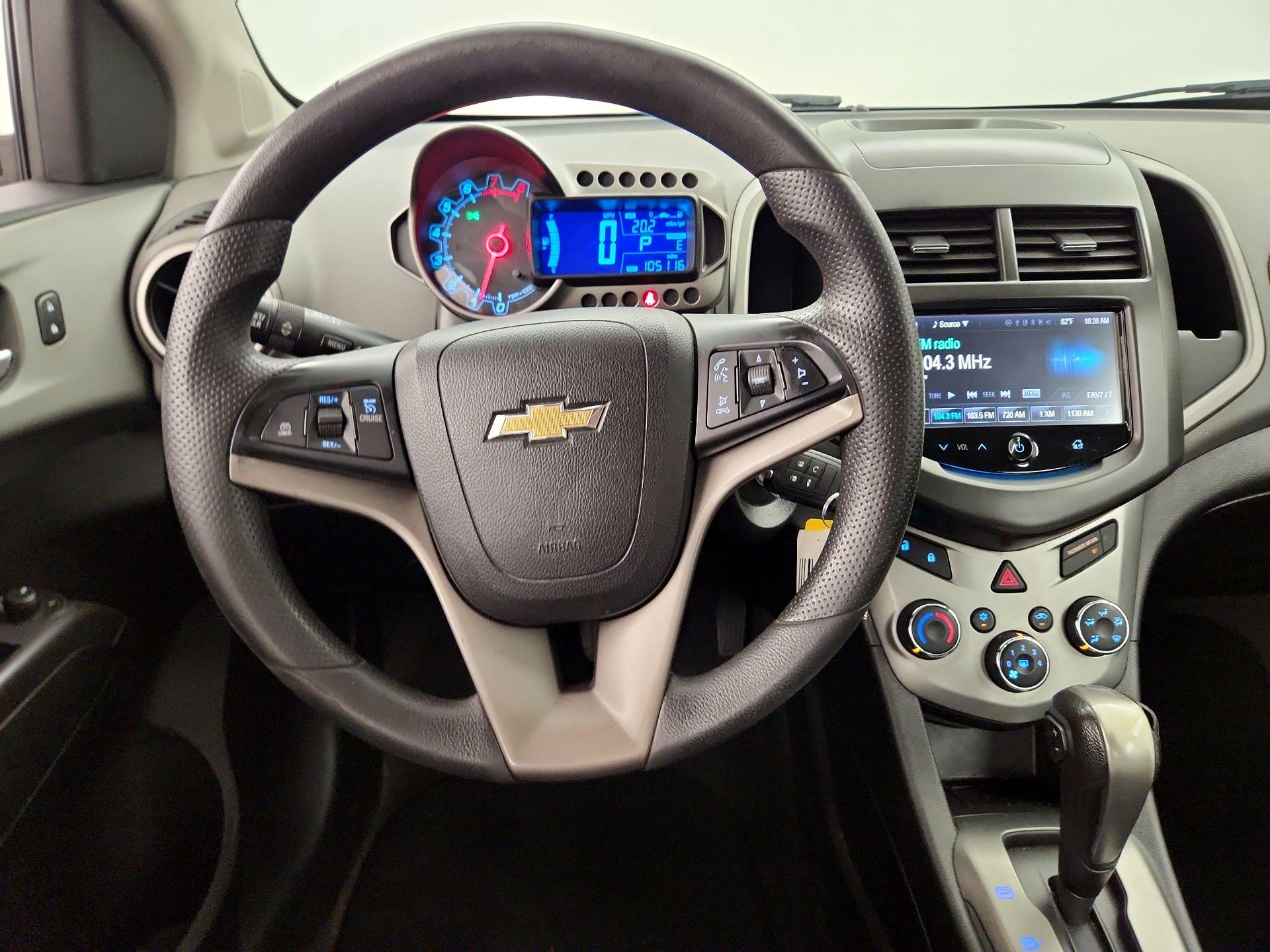 Thumbnail: 2014 Chevrolet Sonic - 10