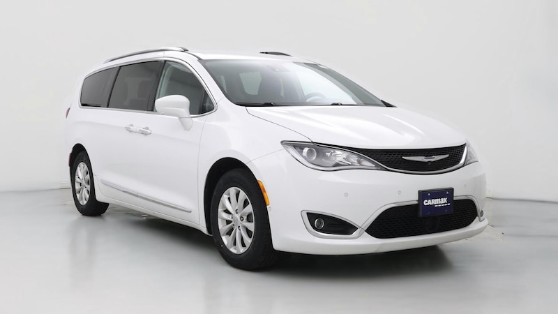 2019 Chrysler Pacifica Touring L Hero Image