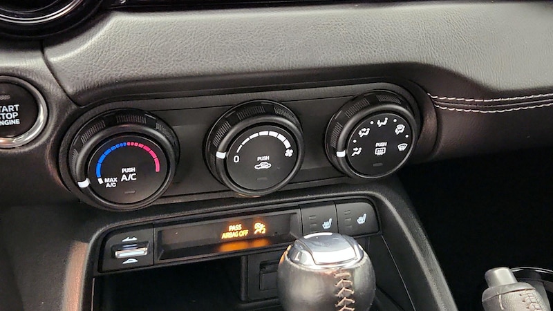 2021 Mazda MX-5 Miata Club 16