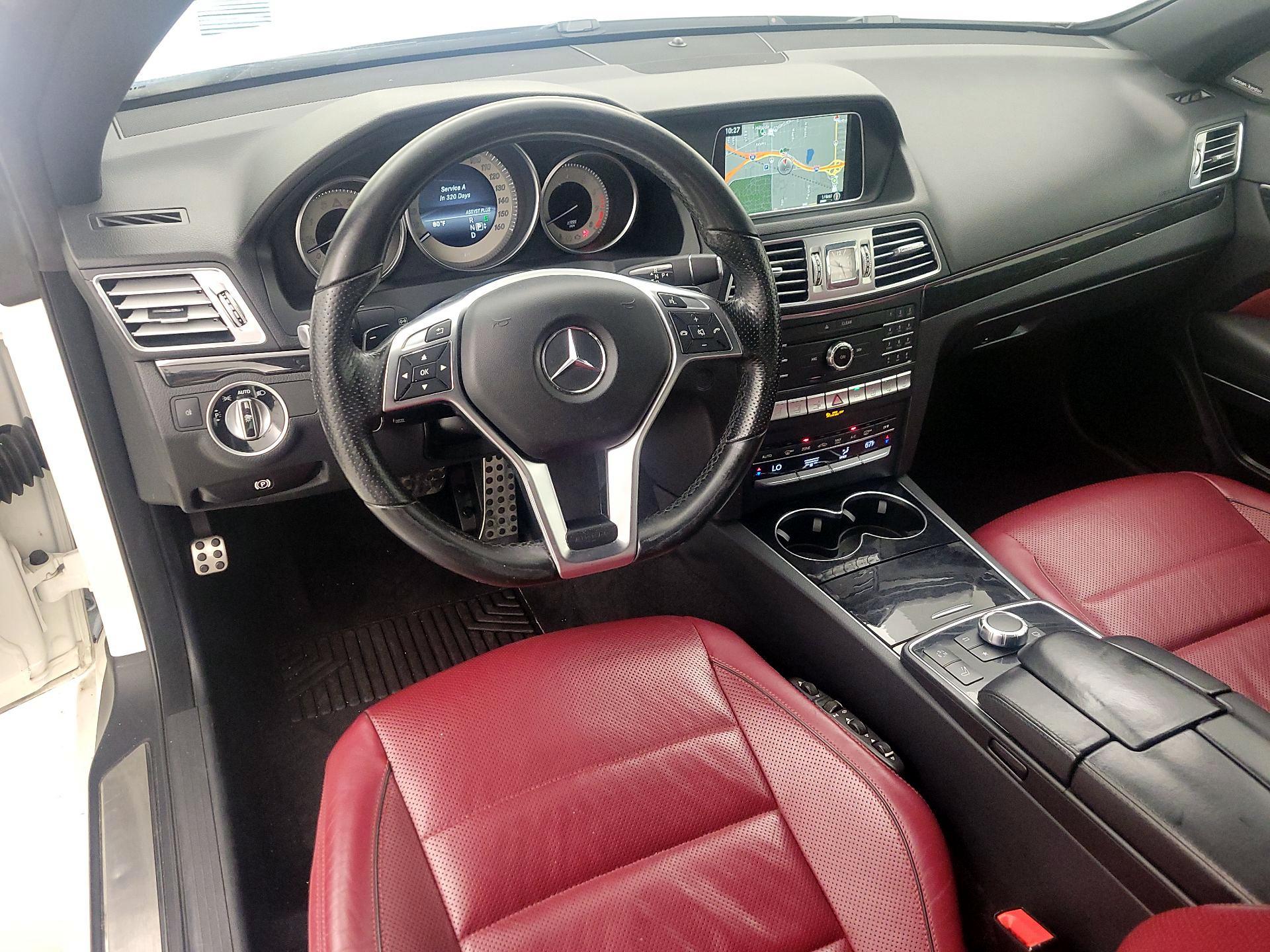 Thumbnail: 2016 Mercedes-Benz E-Class - 9