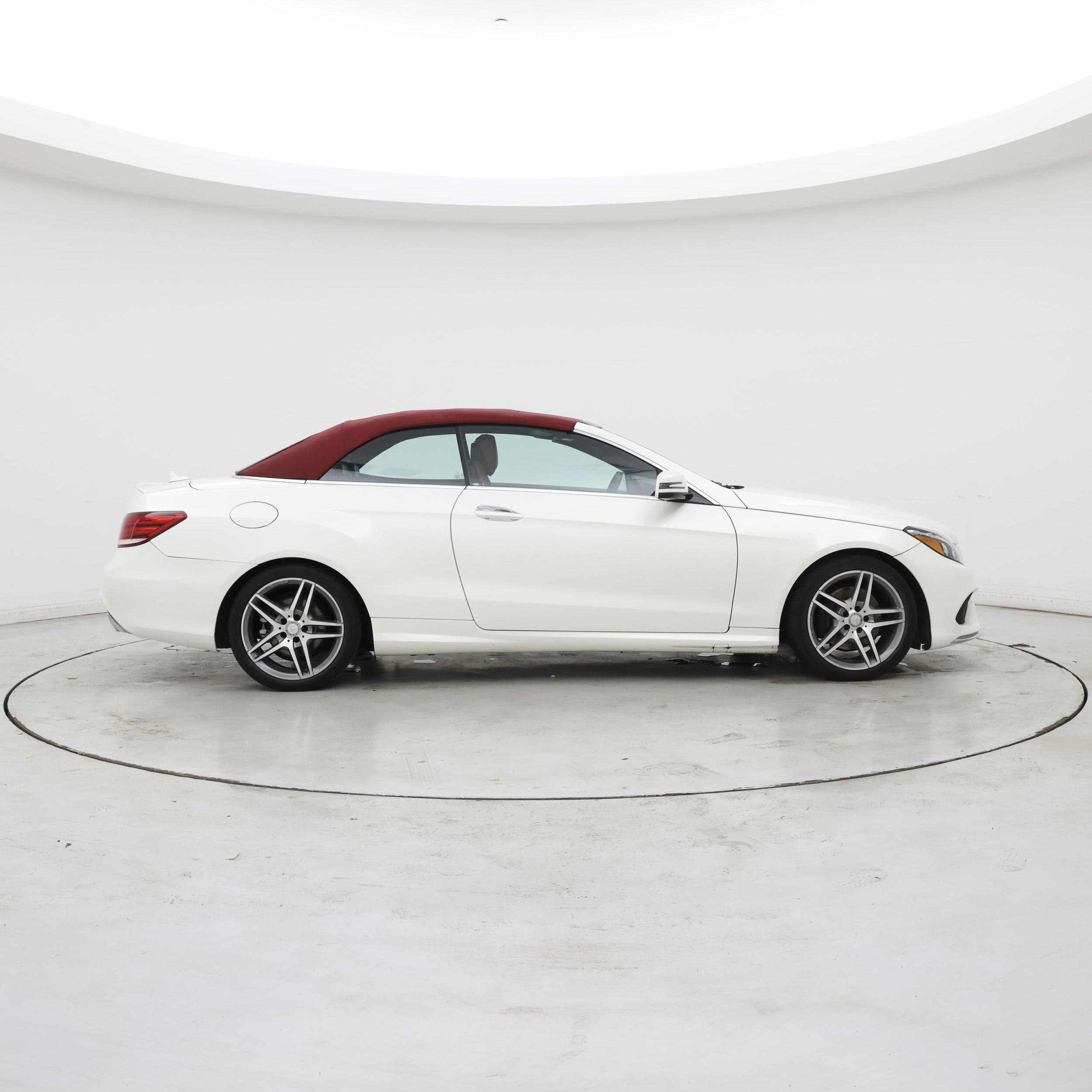 Thumbnail: 2016 Mercedes-Benz E-Class - 7