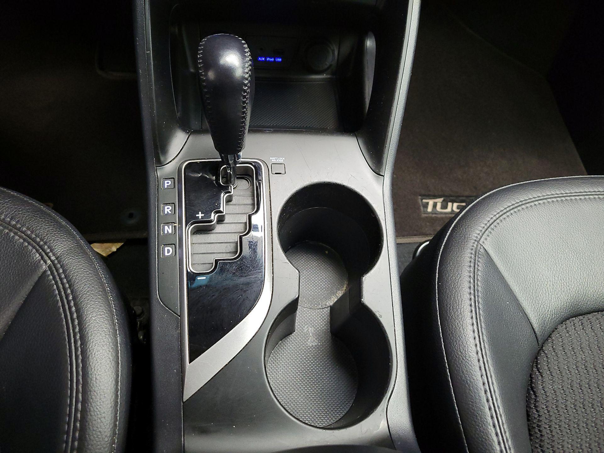 Thumbnail: 2013 Hyundai Tucson - 16