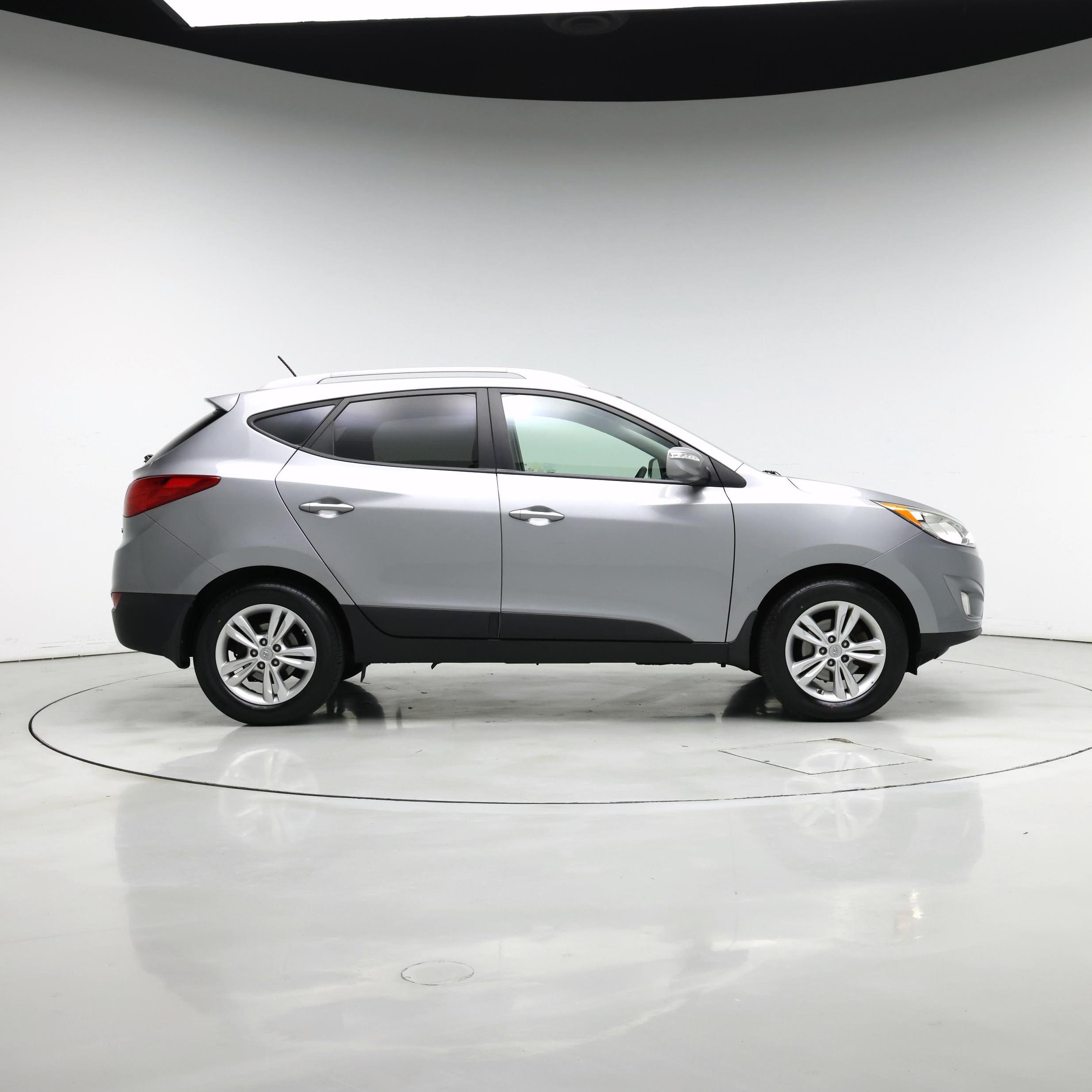 Thumbnail: 2013 Hyundai Tucson - 7