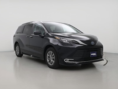 2024 Toyota Sienna XLE -
                Hillside, IL
